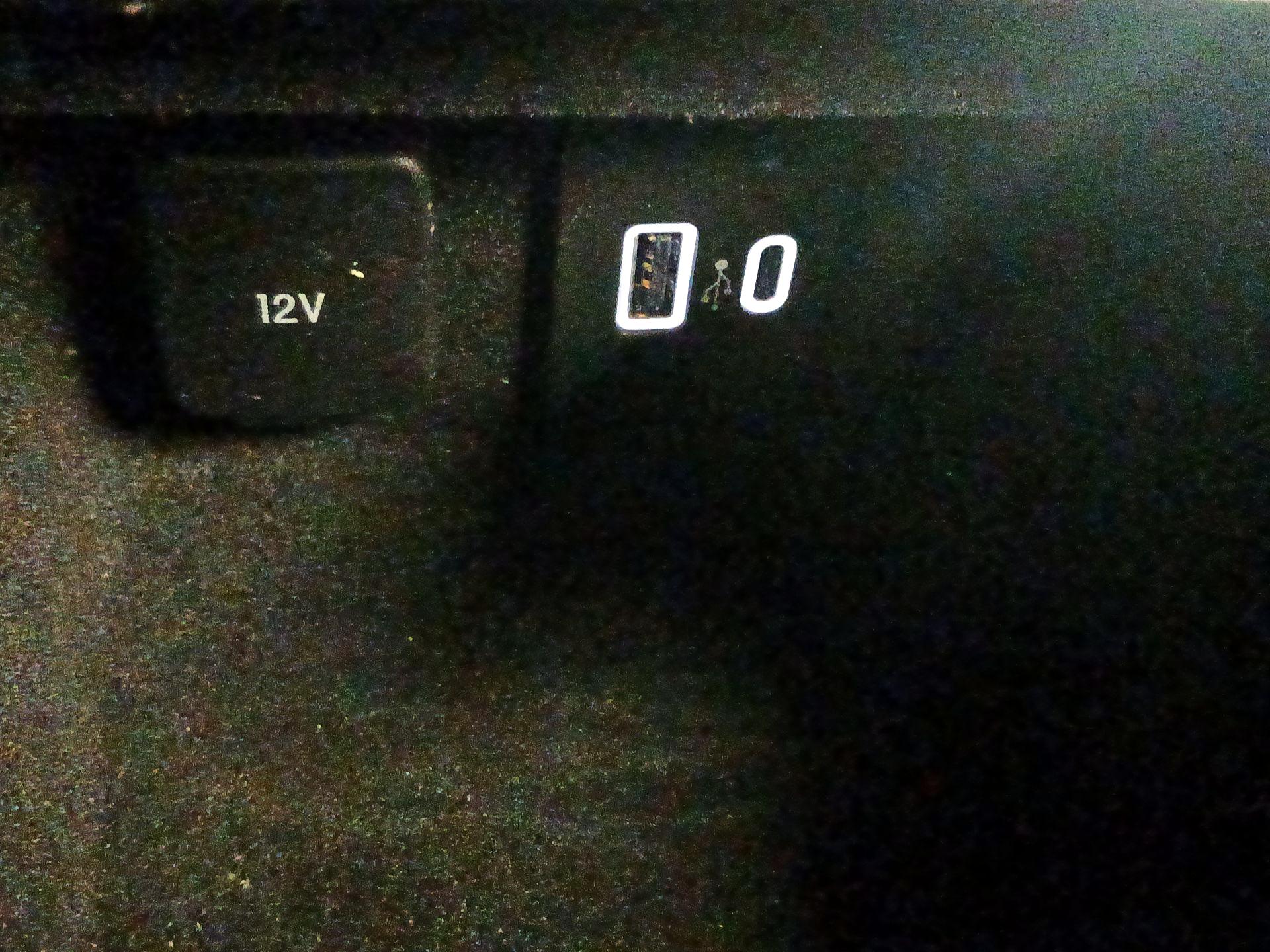 Thumbnail: 2022 Lincoln Corsair - 18