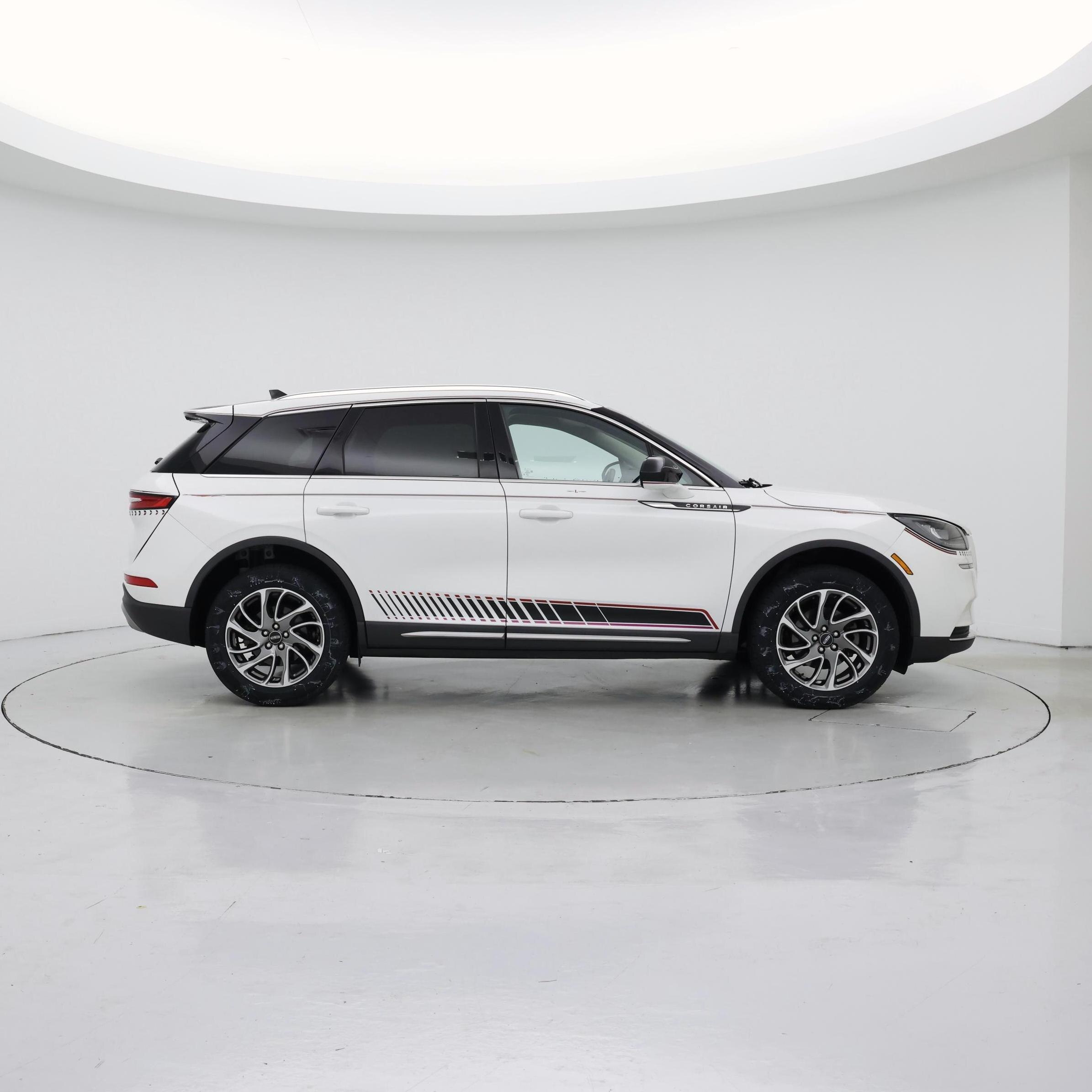 Thumbnail: 2022 Lincoln Corsair - 7