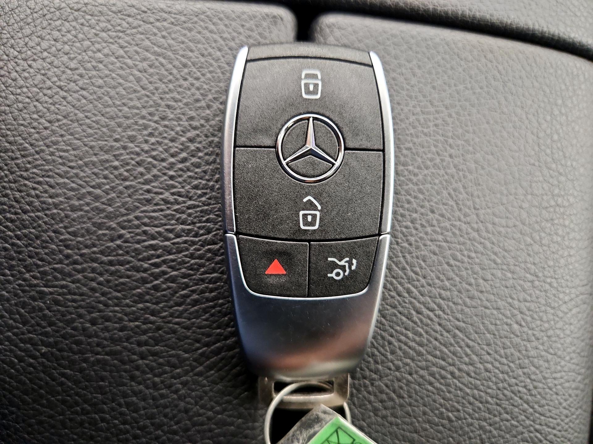 Thumbnail: 2024 Mercedes-Benz GLE - 16