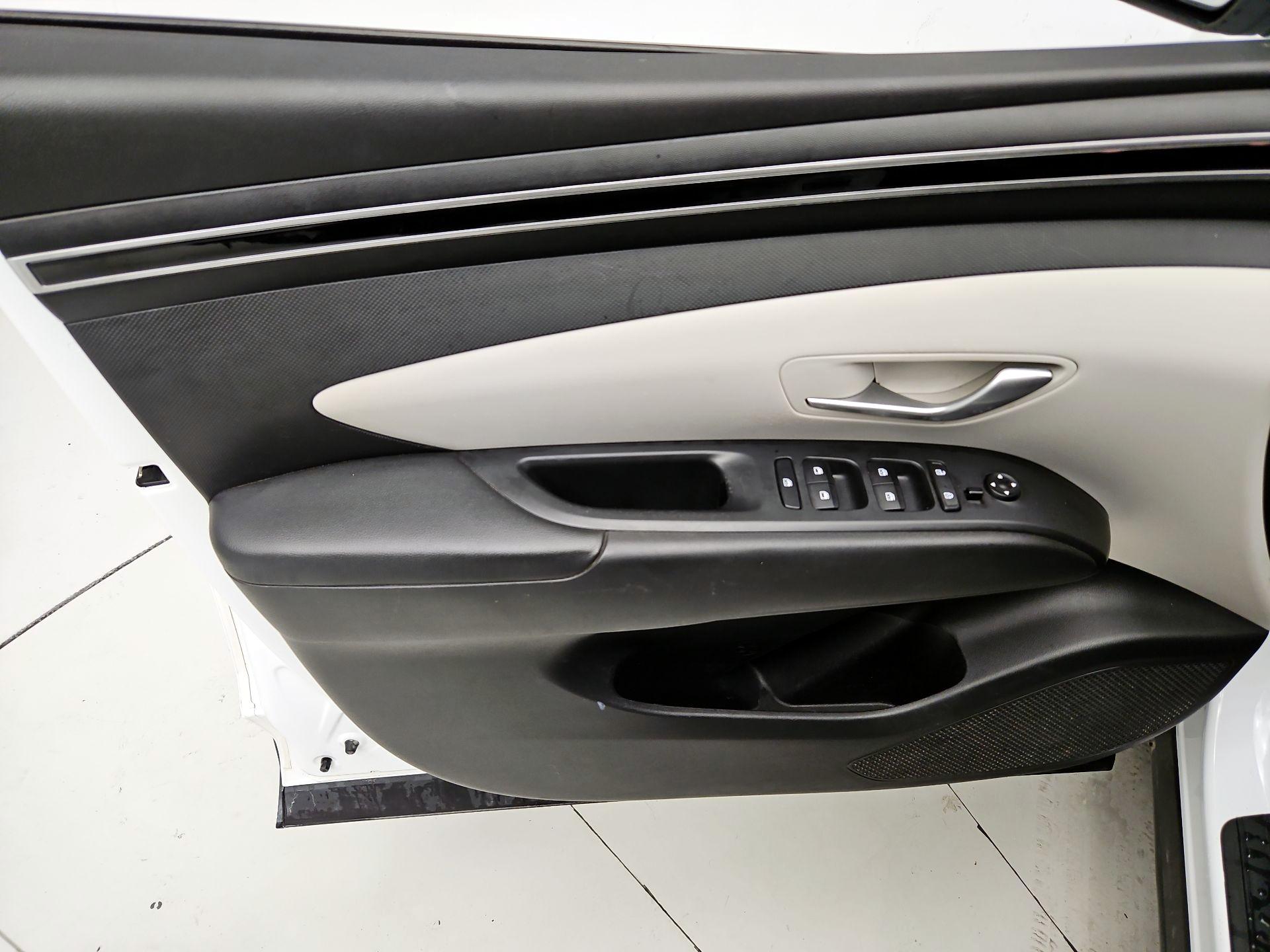 Thumbnail: 2022 Hyundai Tucson - 12