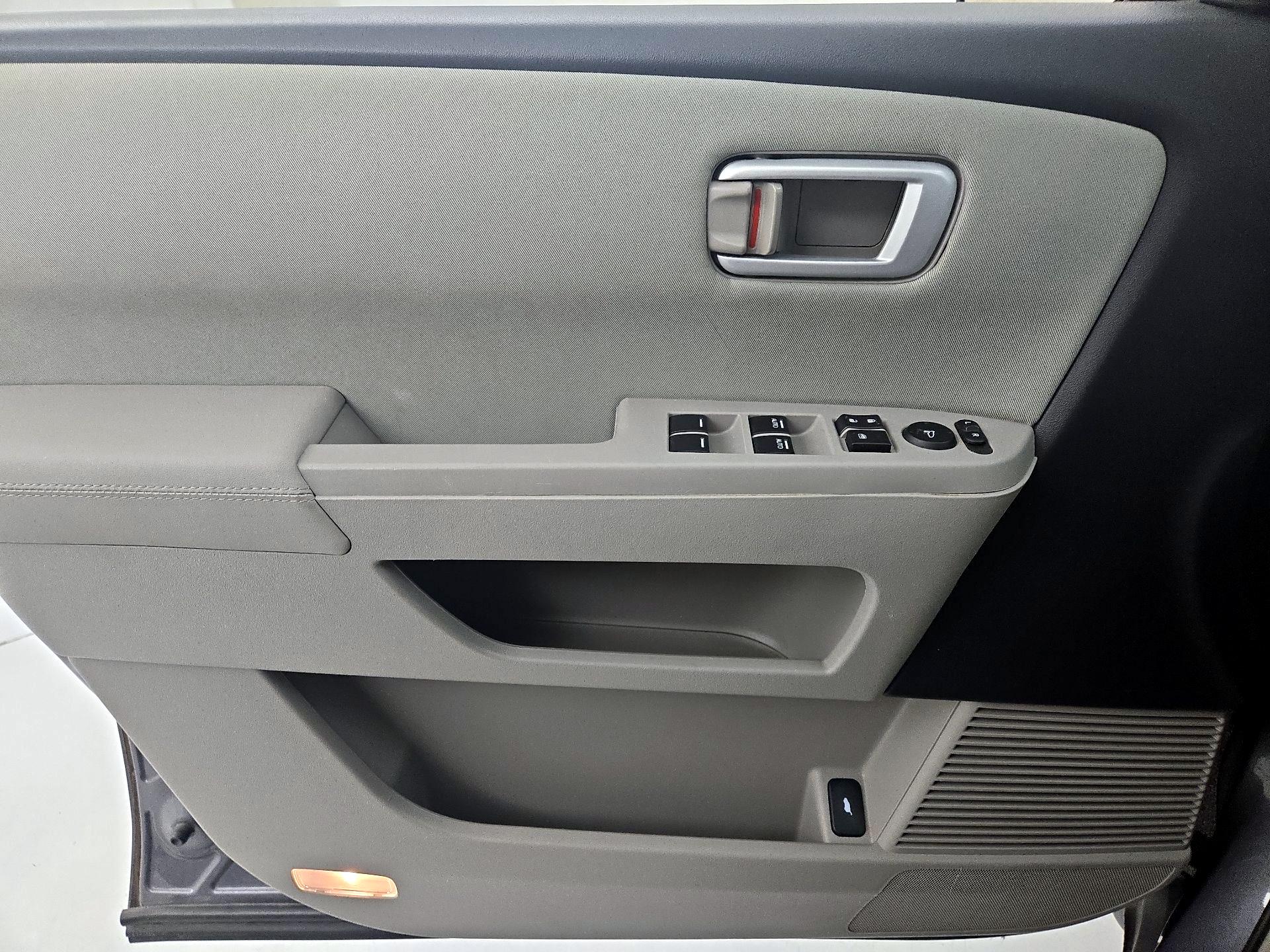 Thumbnail: 2014 Honda Pilot - 12