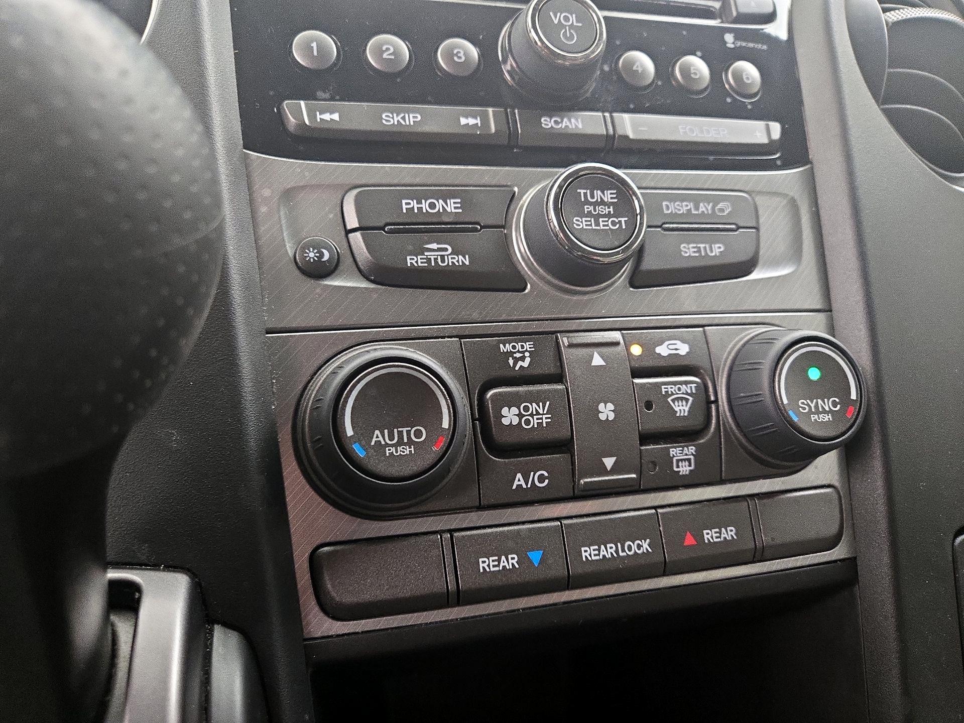 Thumbnail: 2014 Honda Pilot - 16