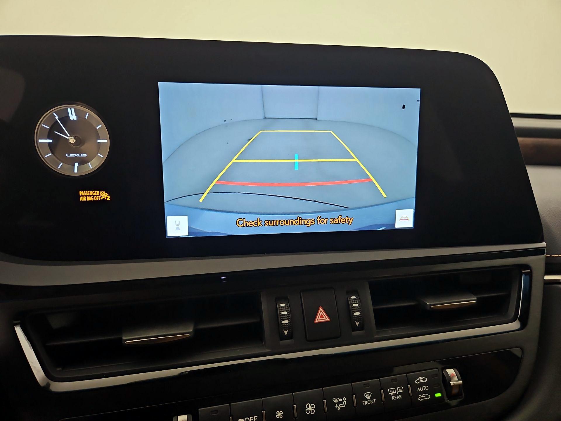 Thumbnail: 2023 Lexus ES - 14