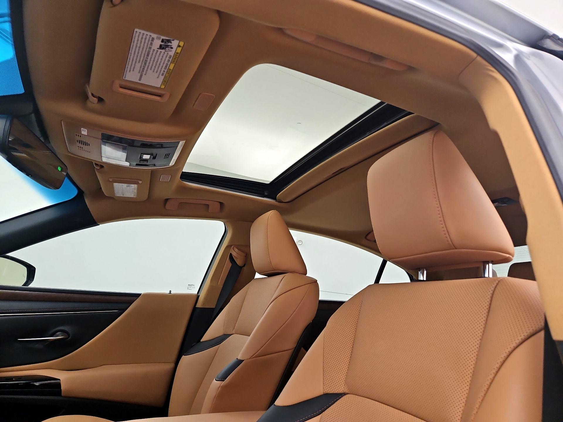 Thumbnail: 2023 Lexus ES - 19