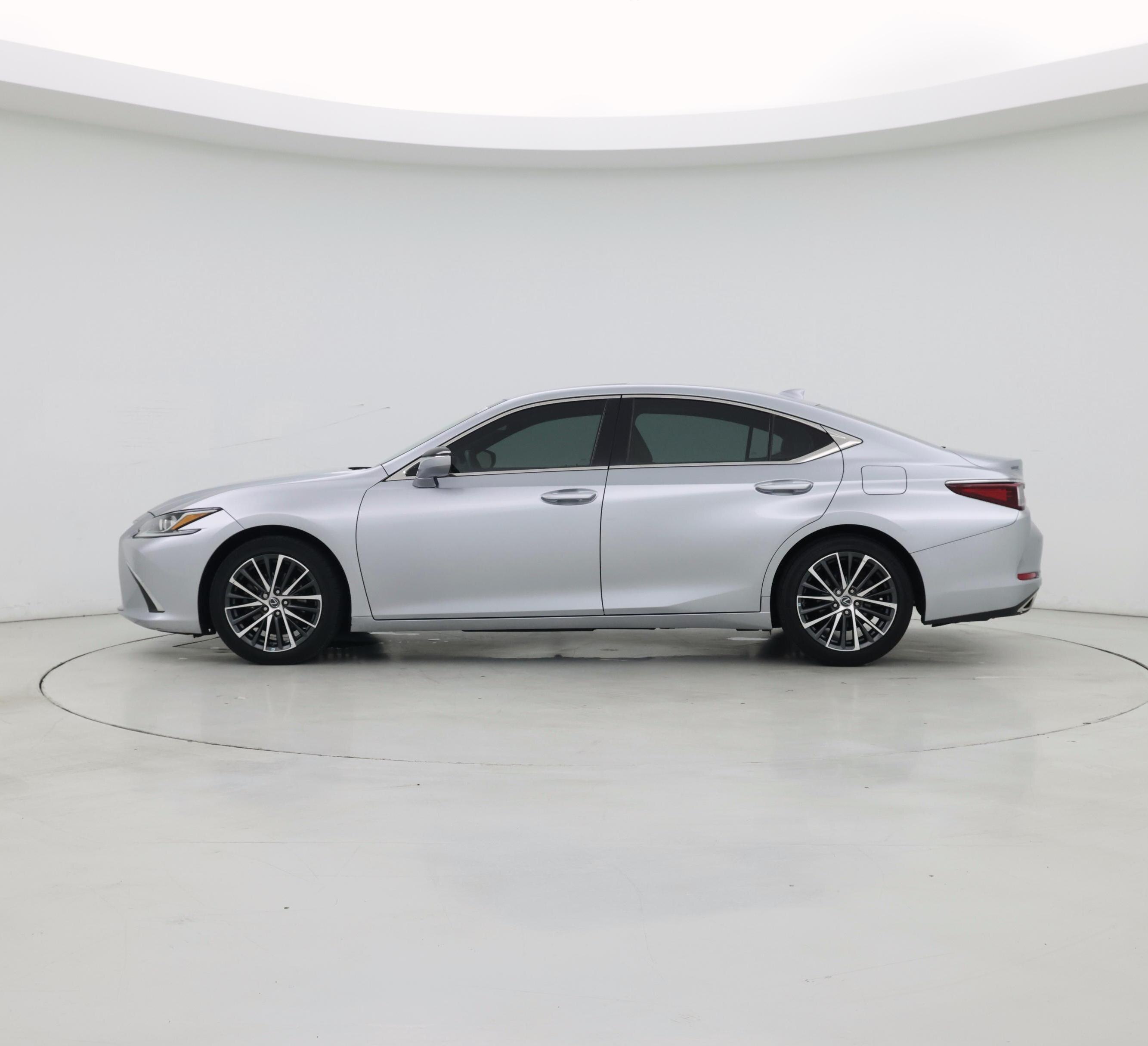 Thumbnail: 2023 Lexus ES - 3
