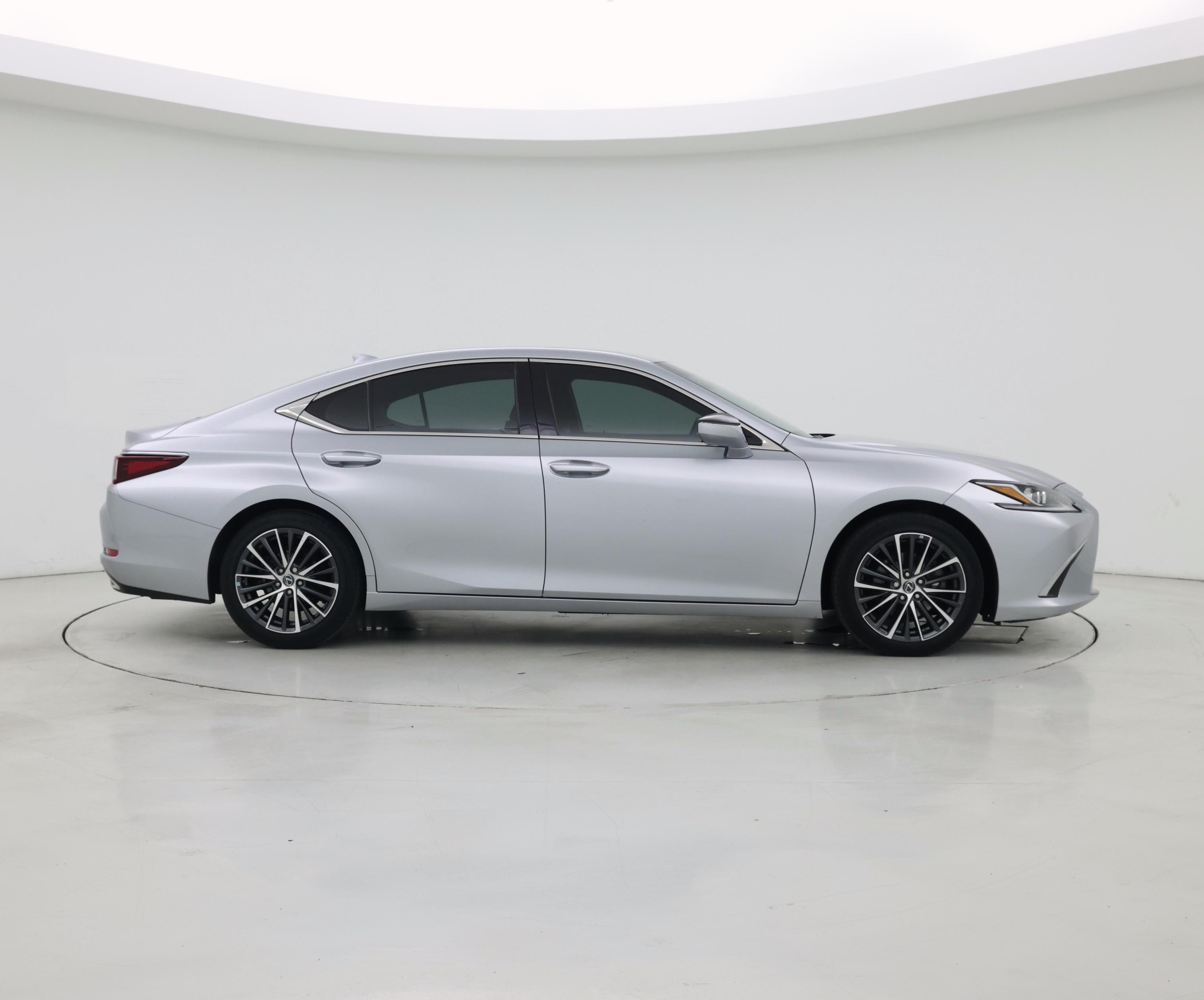 Thumbnail: 2023 Lexus ES - 7