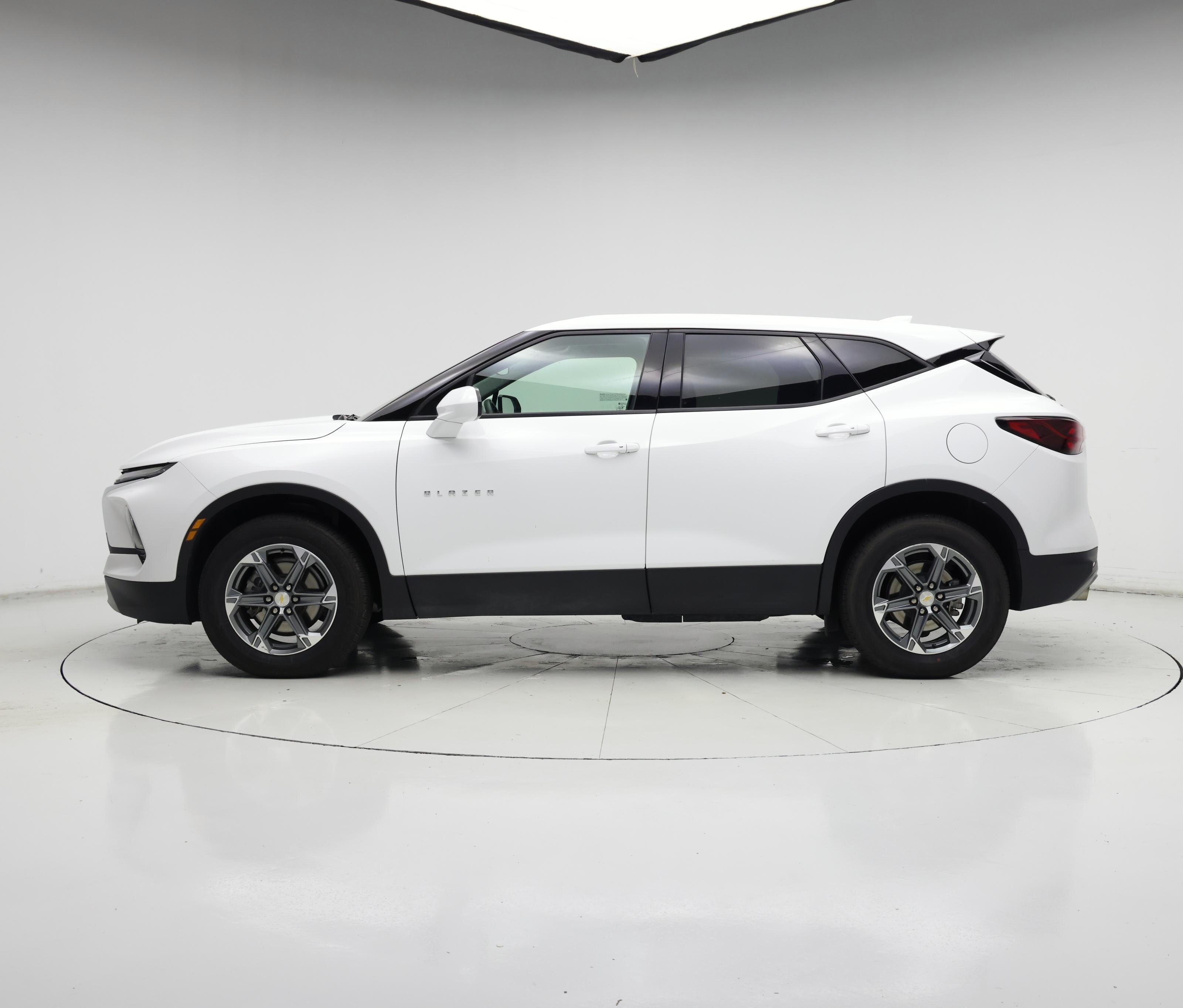 Thumbnail: 2024 Chevrolet Blazer - 3