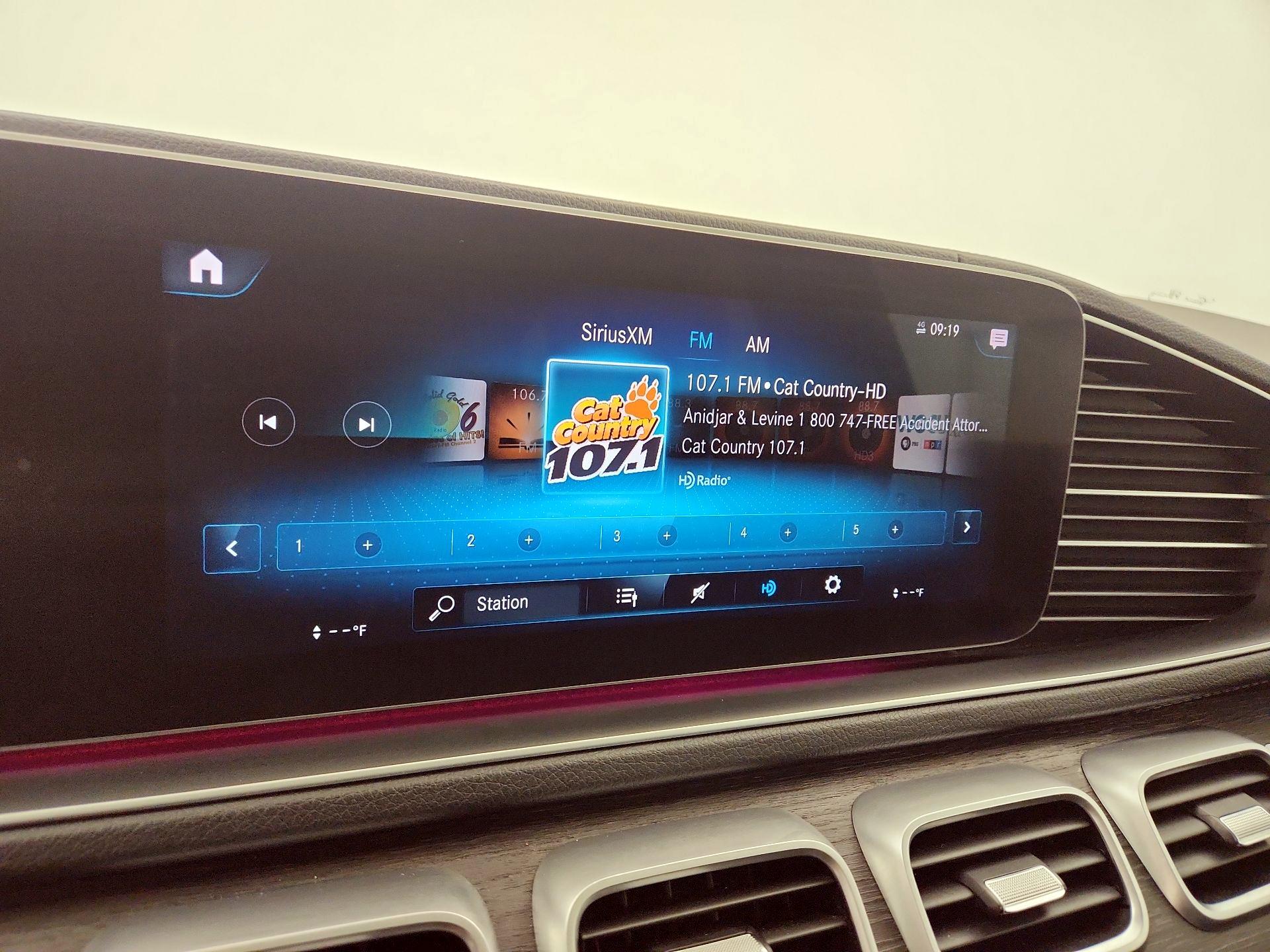 Thumbnail: 2020 Mercedes-Benz GLS - 16