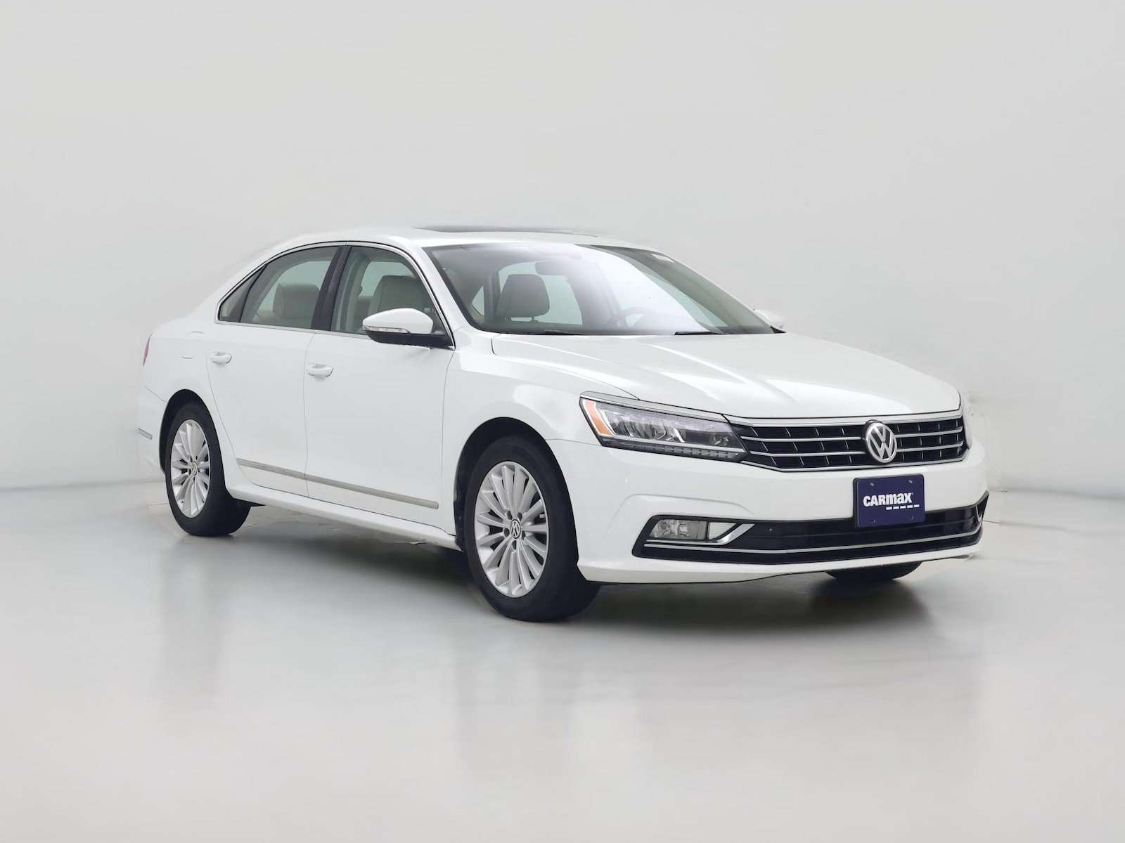 2016 Volkswagen Passat SE