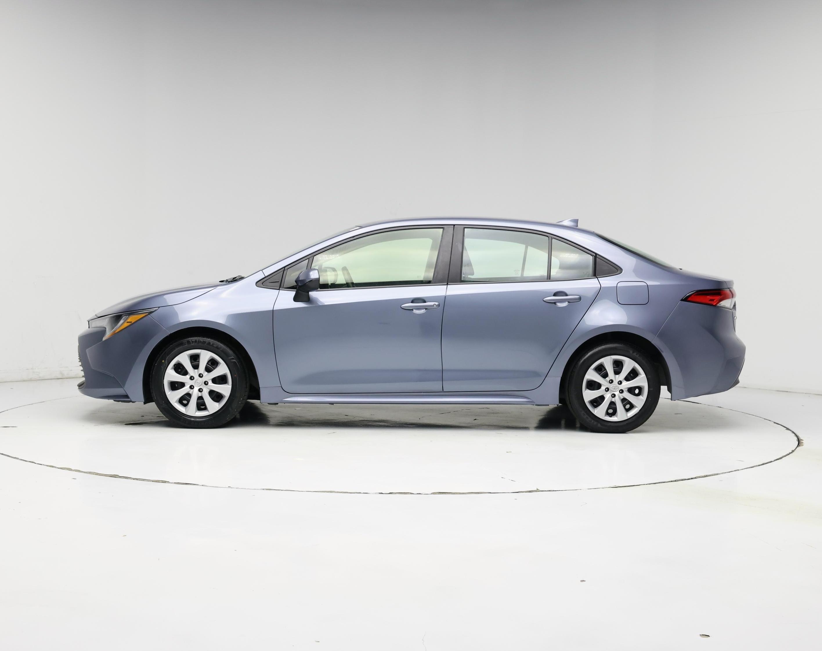 Thumbnail: 2024 Toyota Corolla - 3
