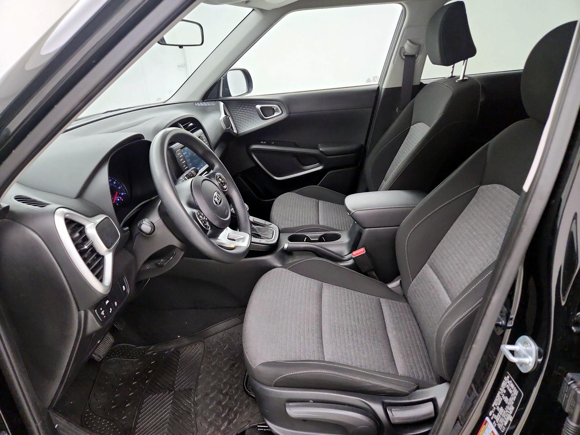 Thumbnail: 2020 Kia Soul - 11