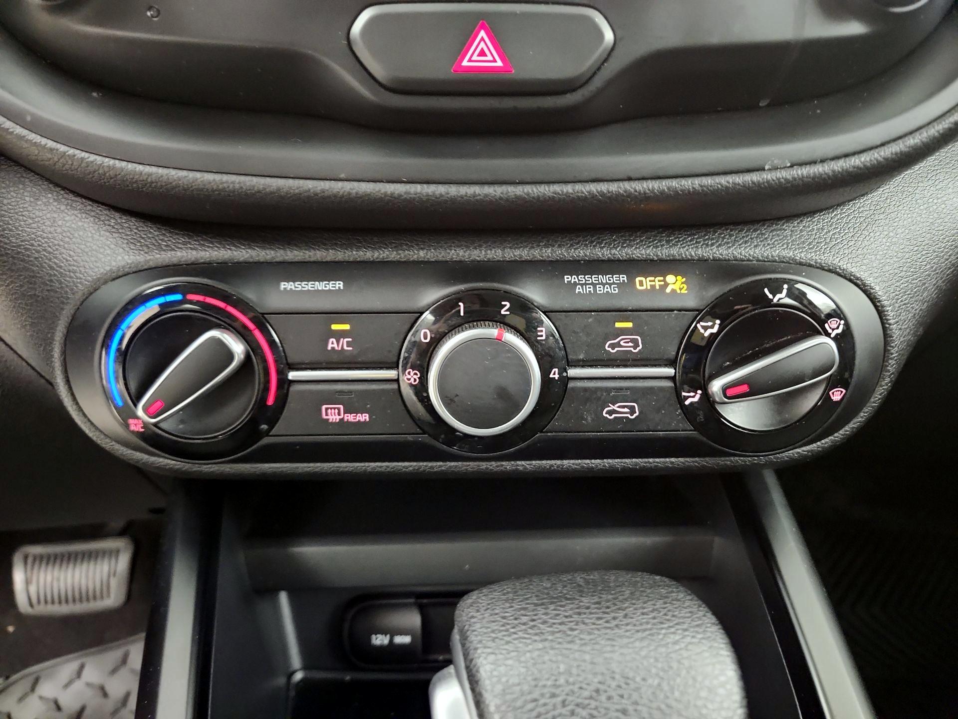 Thumbnail: 2020 Kia Soul - 16