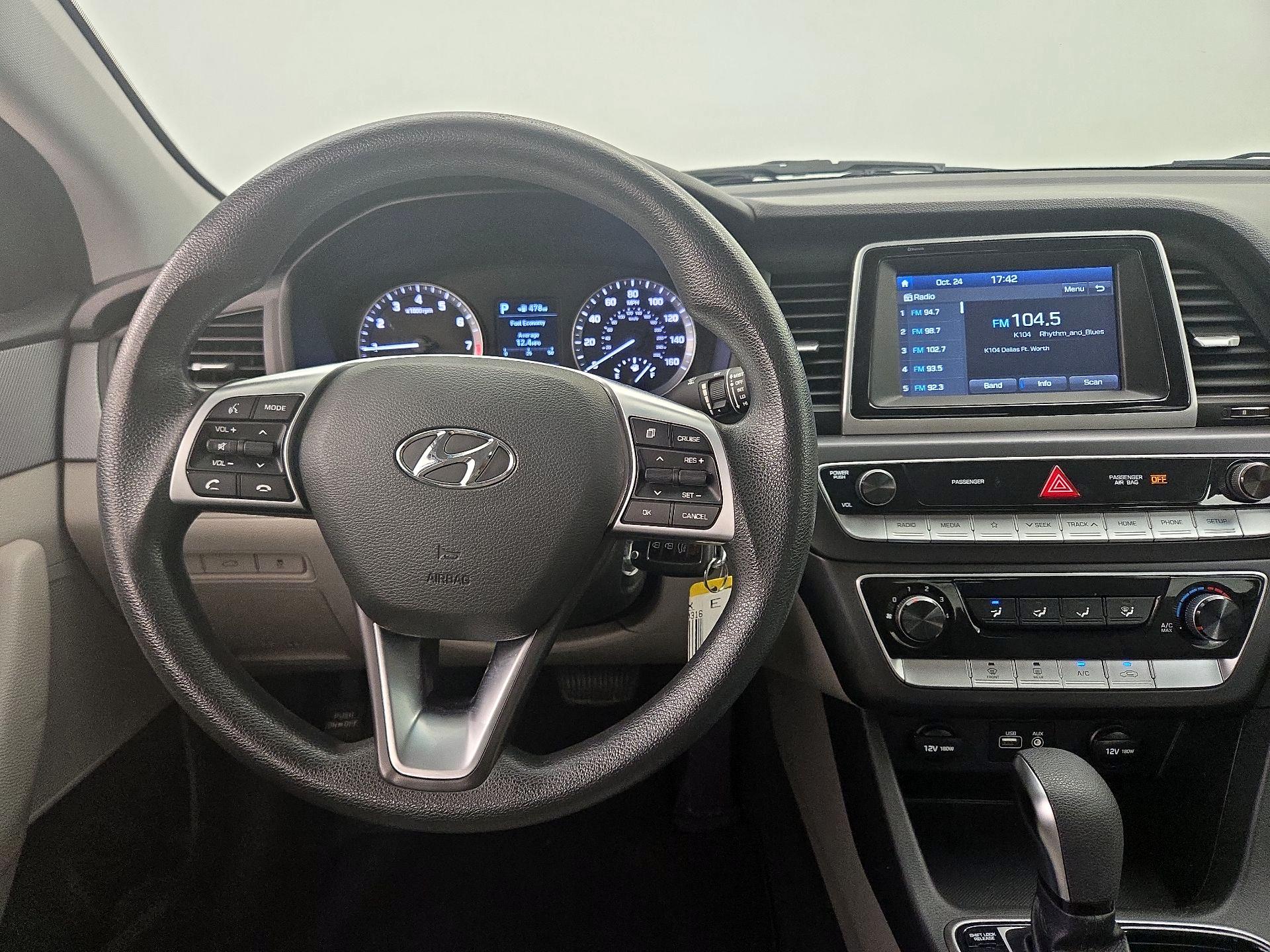 Thumbnail: 2019 Hyundai Sonata - 9