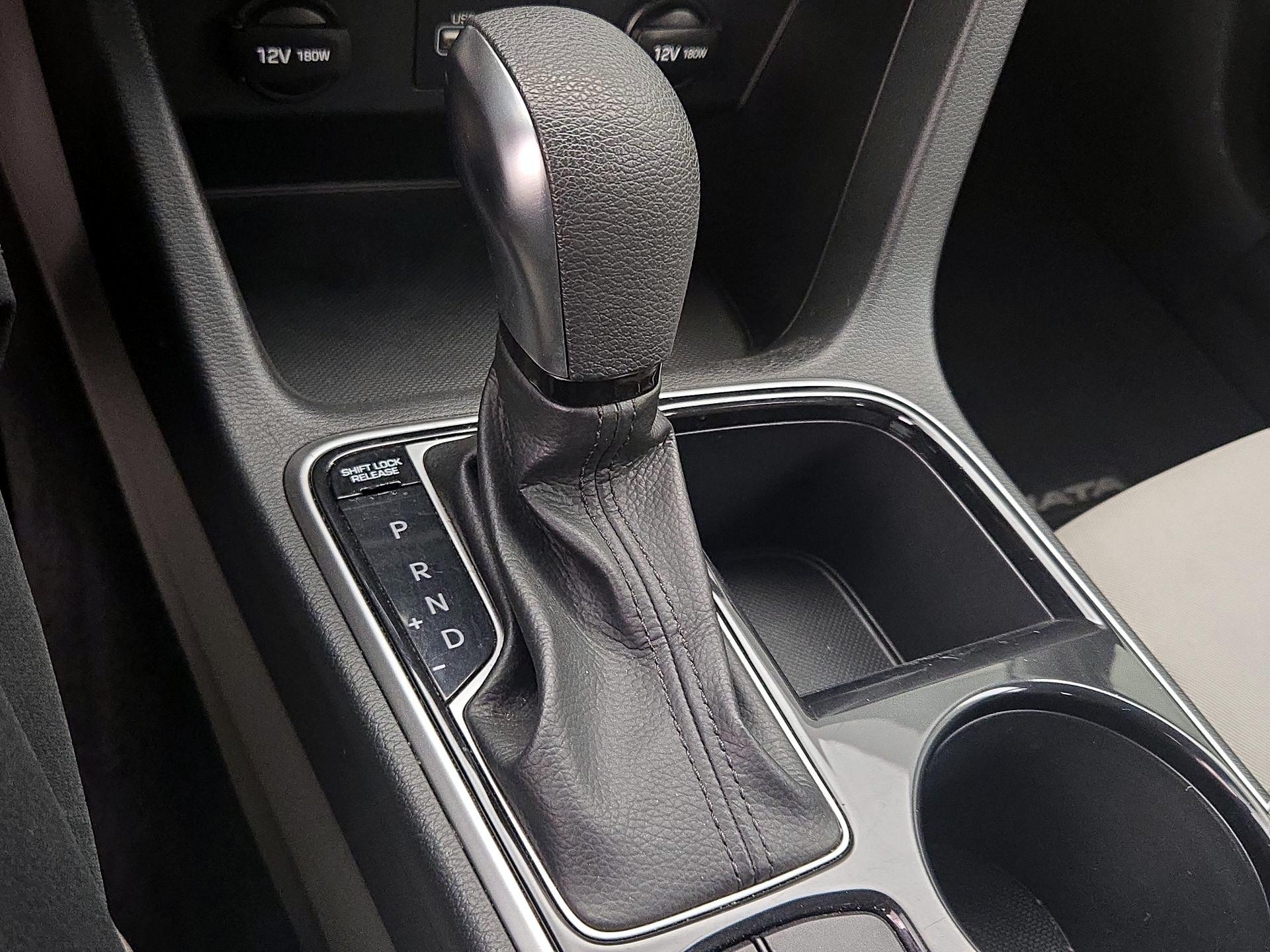 Thumbnail: 2019 Hyundai Sonata - 17