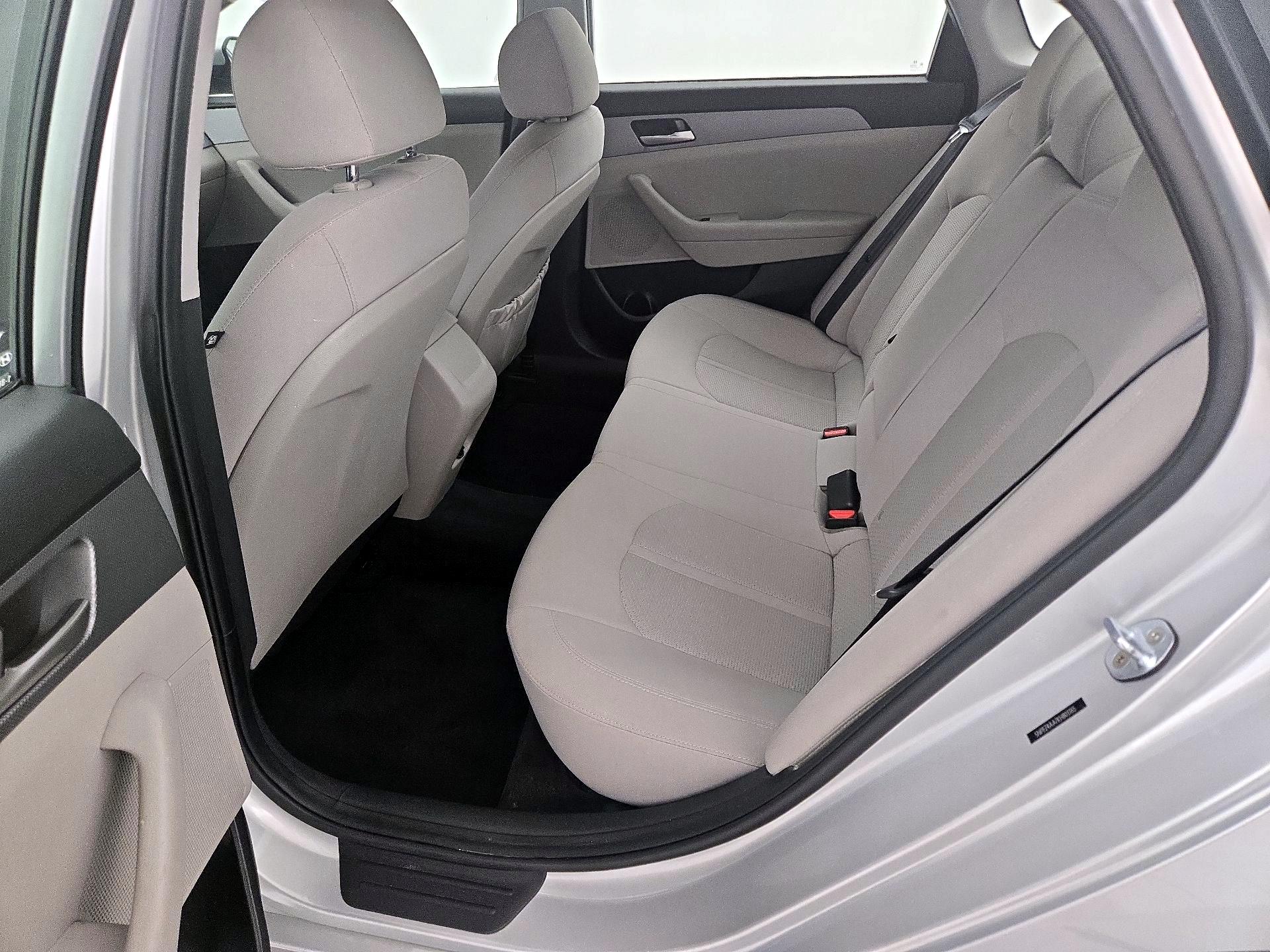 Thumbnail: 2019 Hyundai Sonata - 19