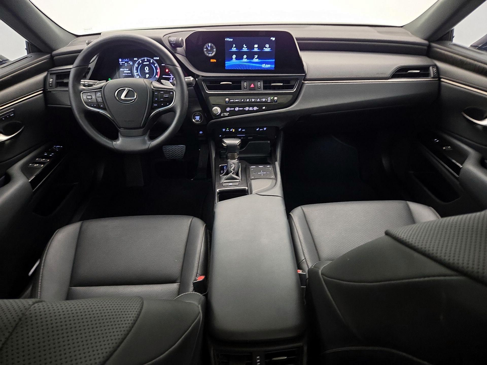 Thumbnail: 2022 Lexus ES - 9