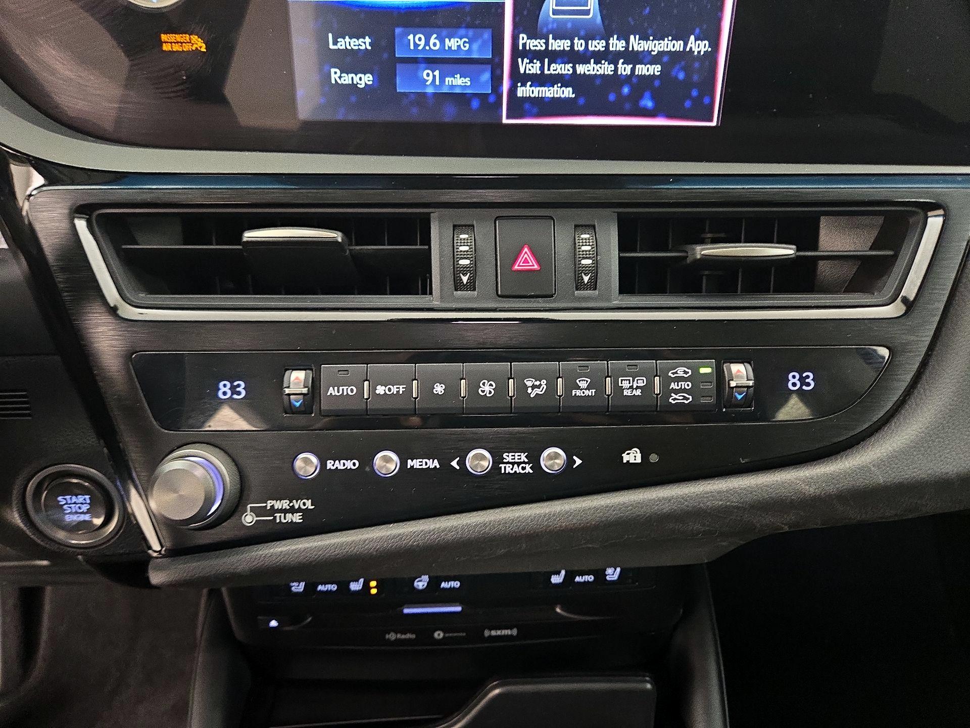 Thumbnail: 2022 Lexus ES - 16