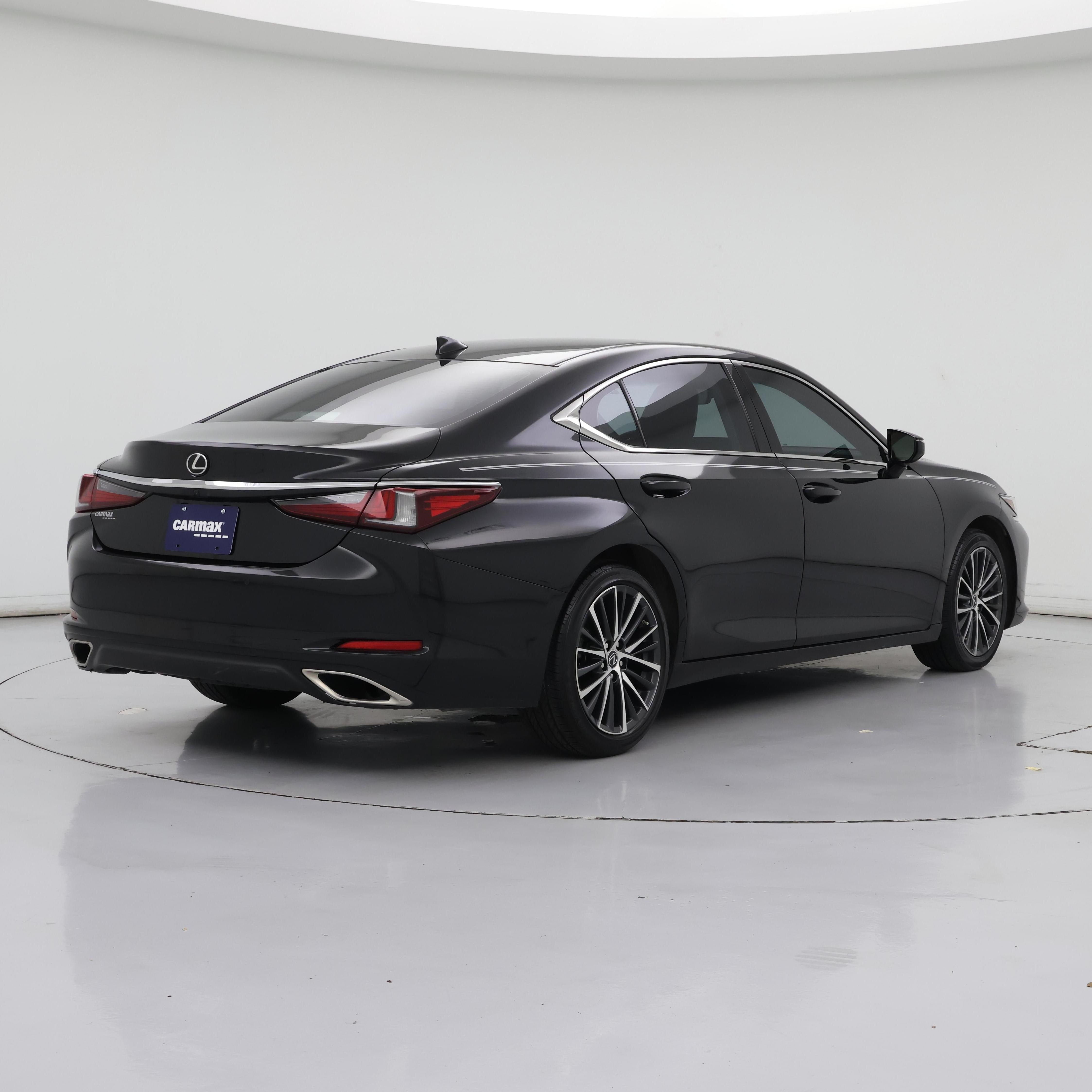 Thumbnail: 2022 Lexus ES - 8