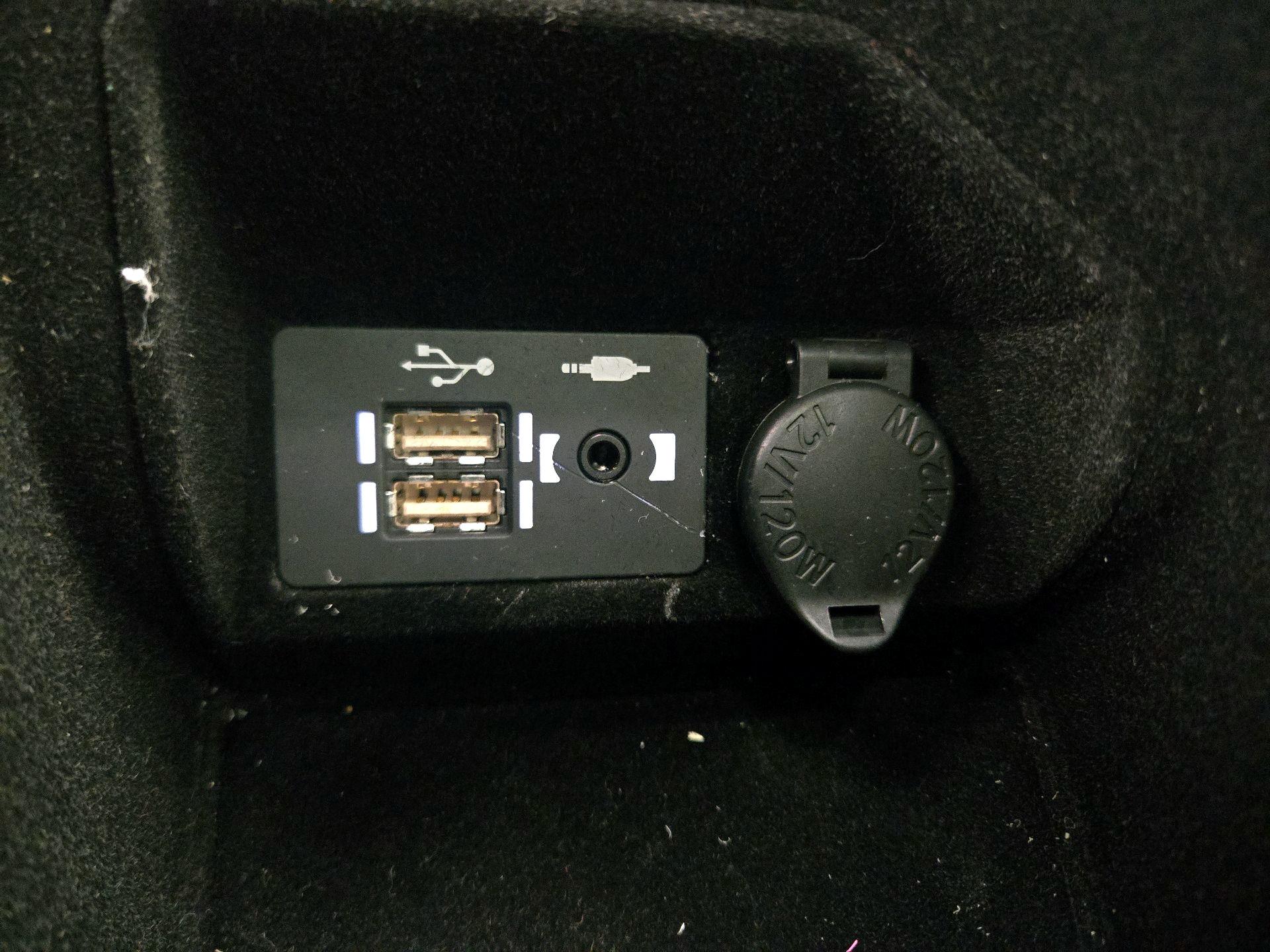 Thumbnail: 2023 Lexus IS - 19