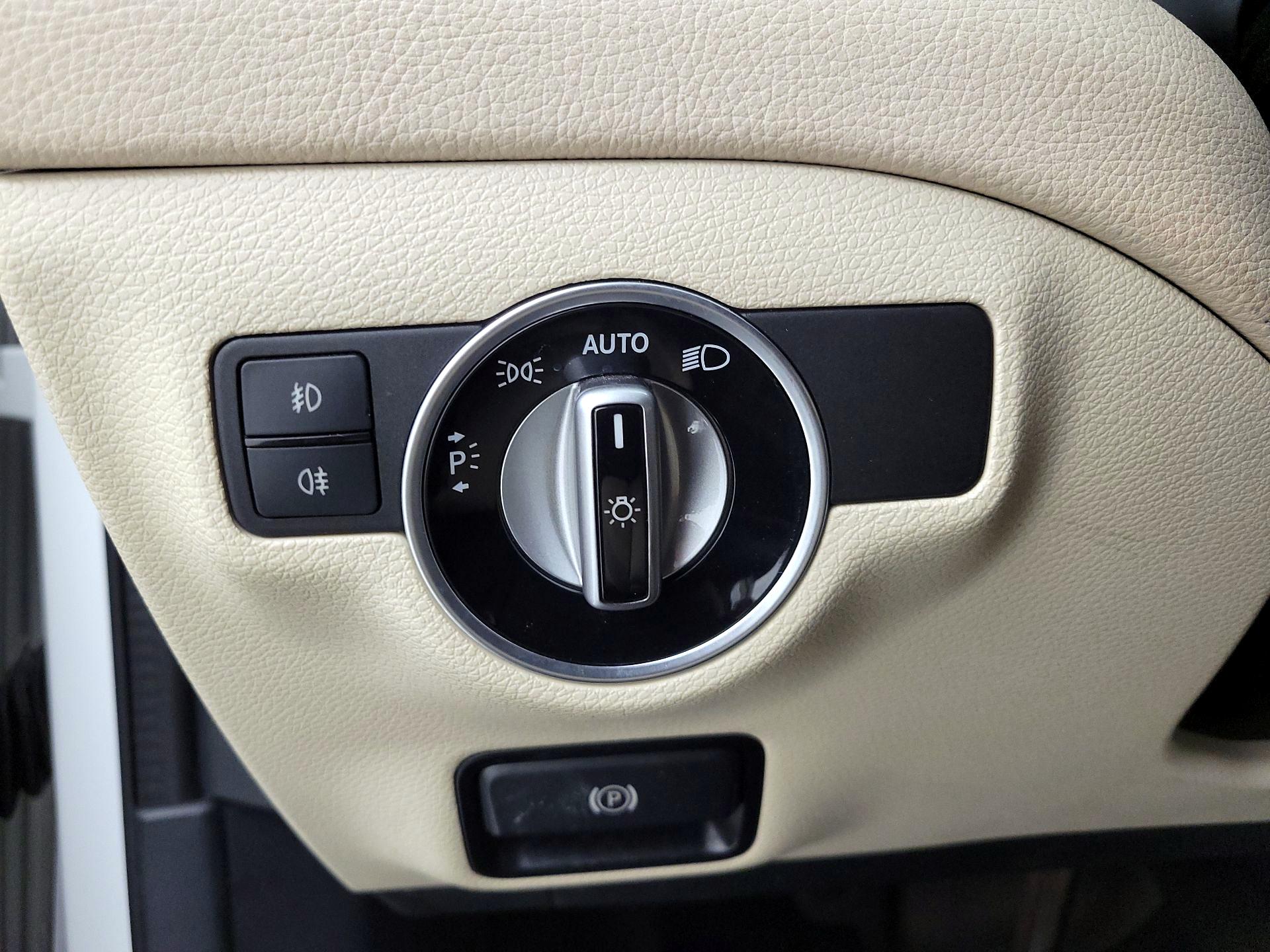 Thumbnail: 2020 Mercedes-Benz GLA - 13