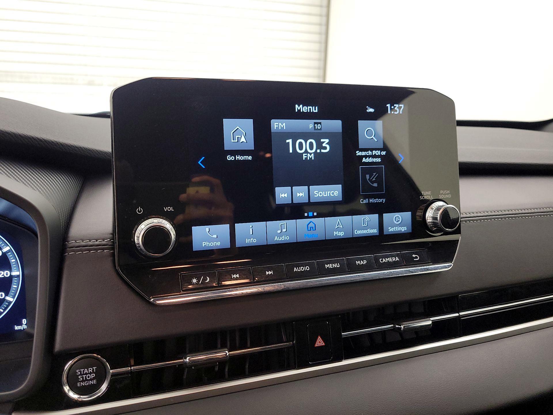 Thumbnail: 2024 Mitsubishi Outlander - 16