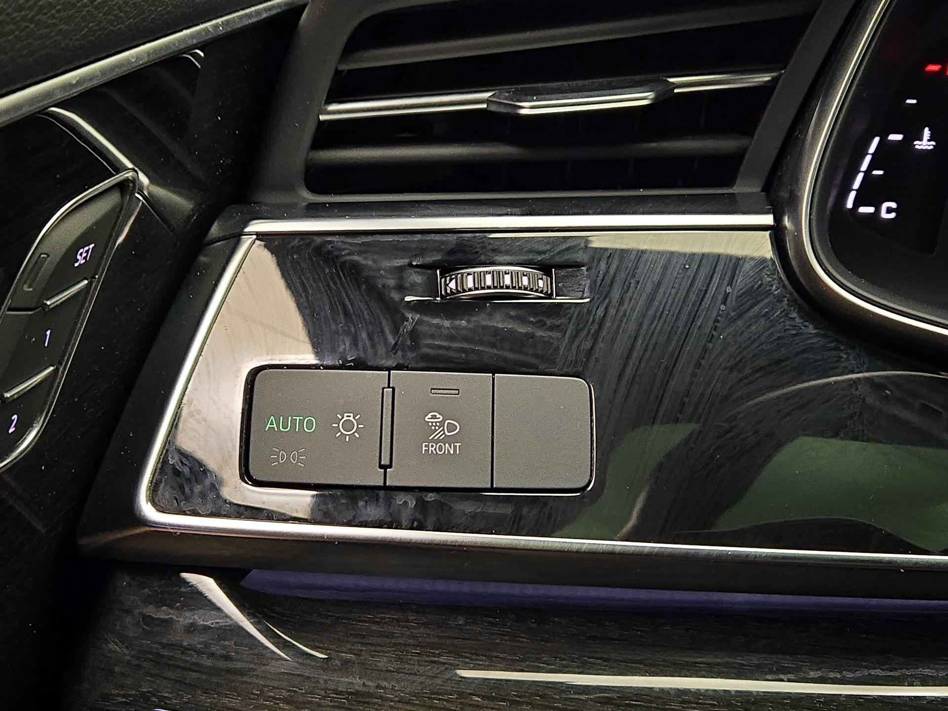 Thumbnail: 2022 Audi Q7 - 13