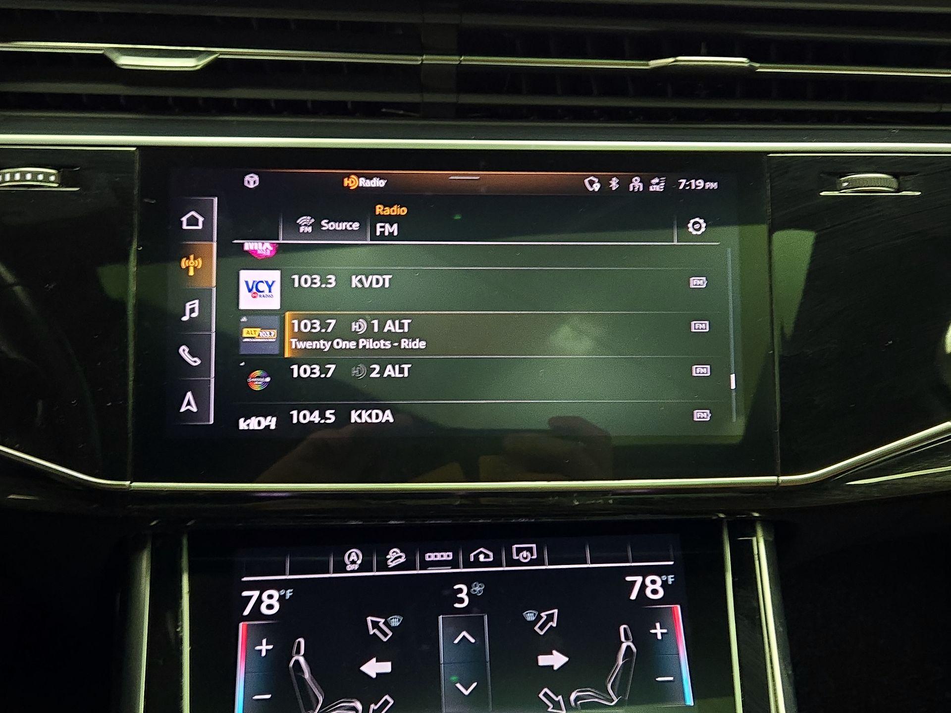 Thumbnail: 2022 Audi Q7 - 16