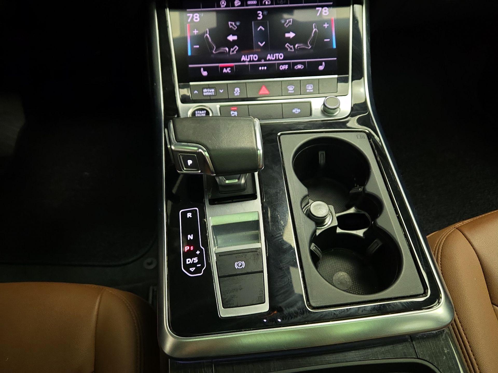 Thumbnail: 2022 Audi Q7 - 18