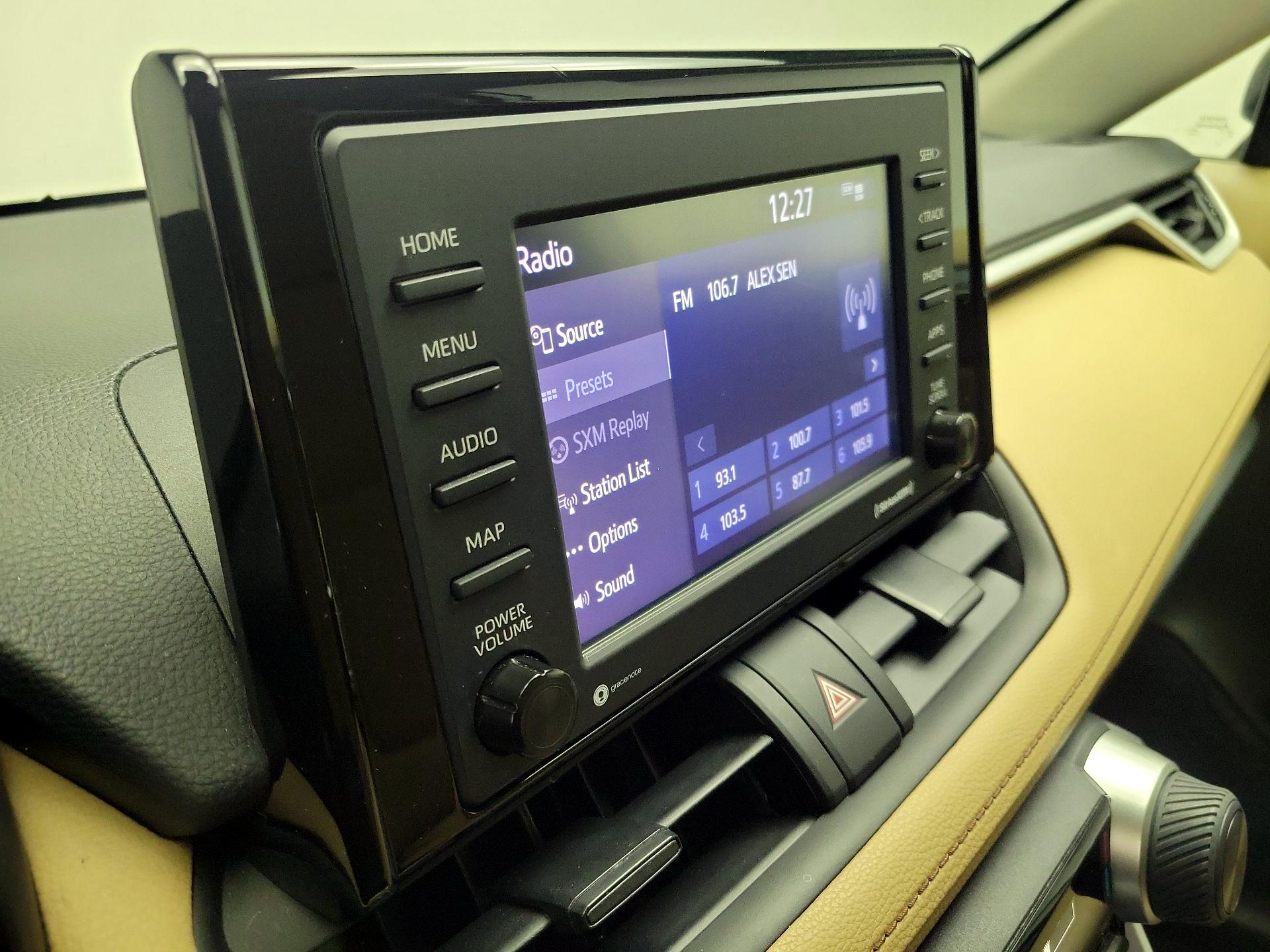 Thumbnail: 2022 Toyota RAV4 - 15