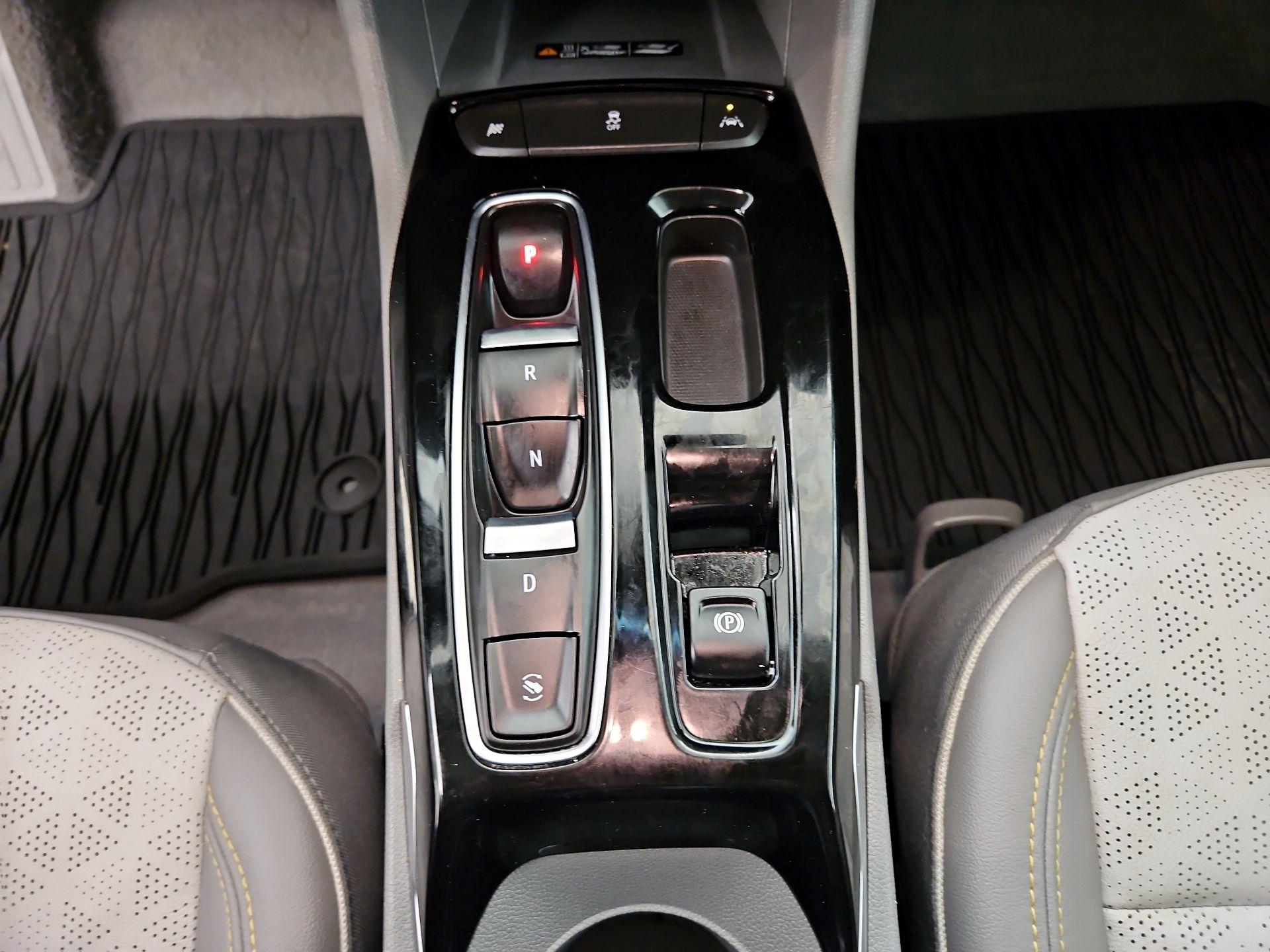 Thumbnail: 2023 Chevrolet Bolt EUV - 17