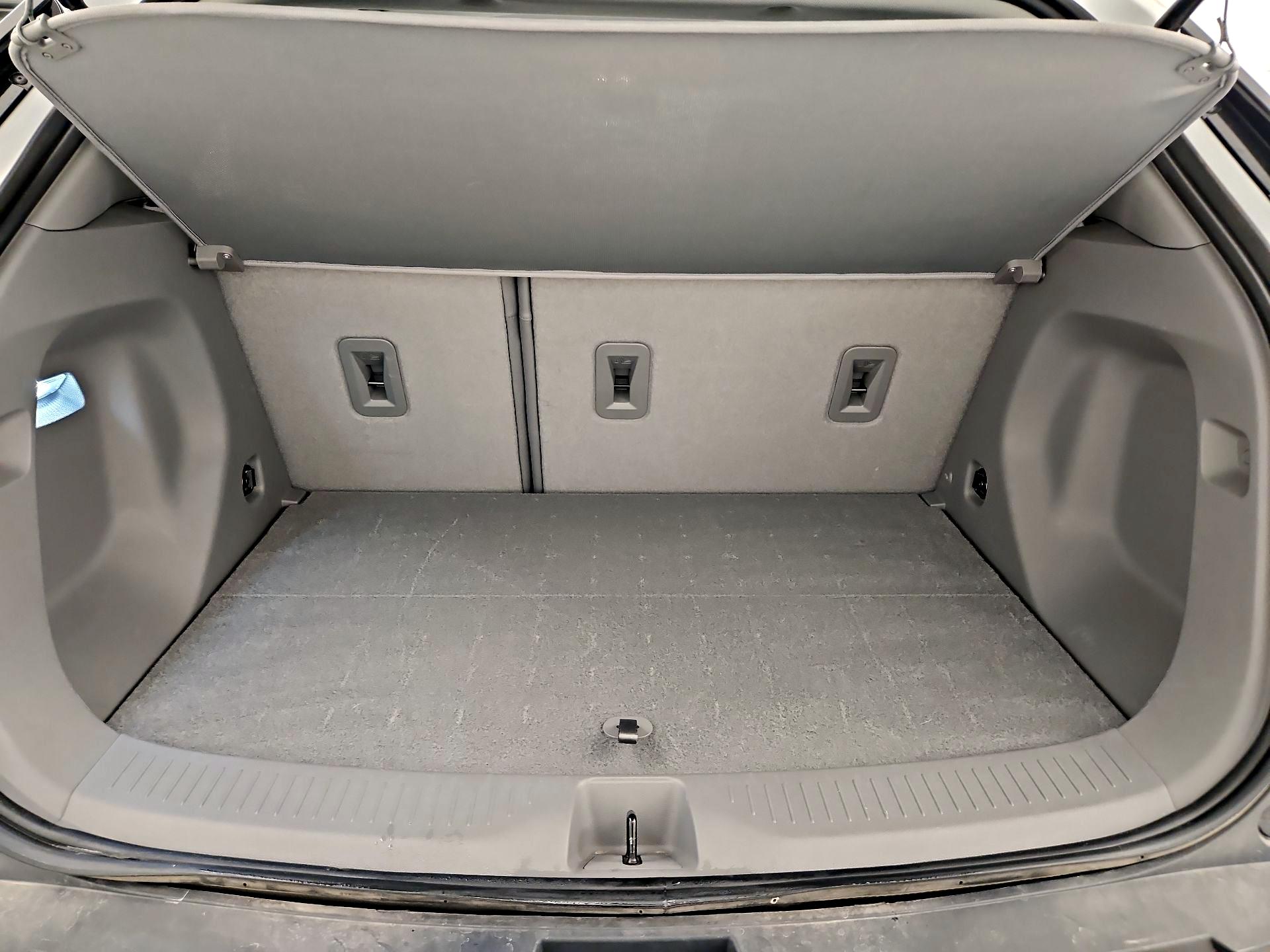 Thumbnail: 2023 Chevrolet Bolt EUV - 20