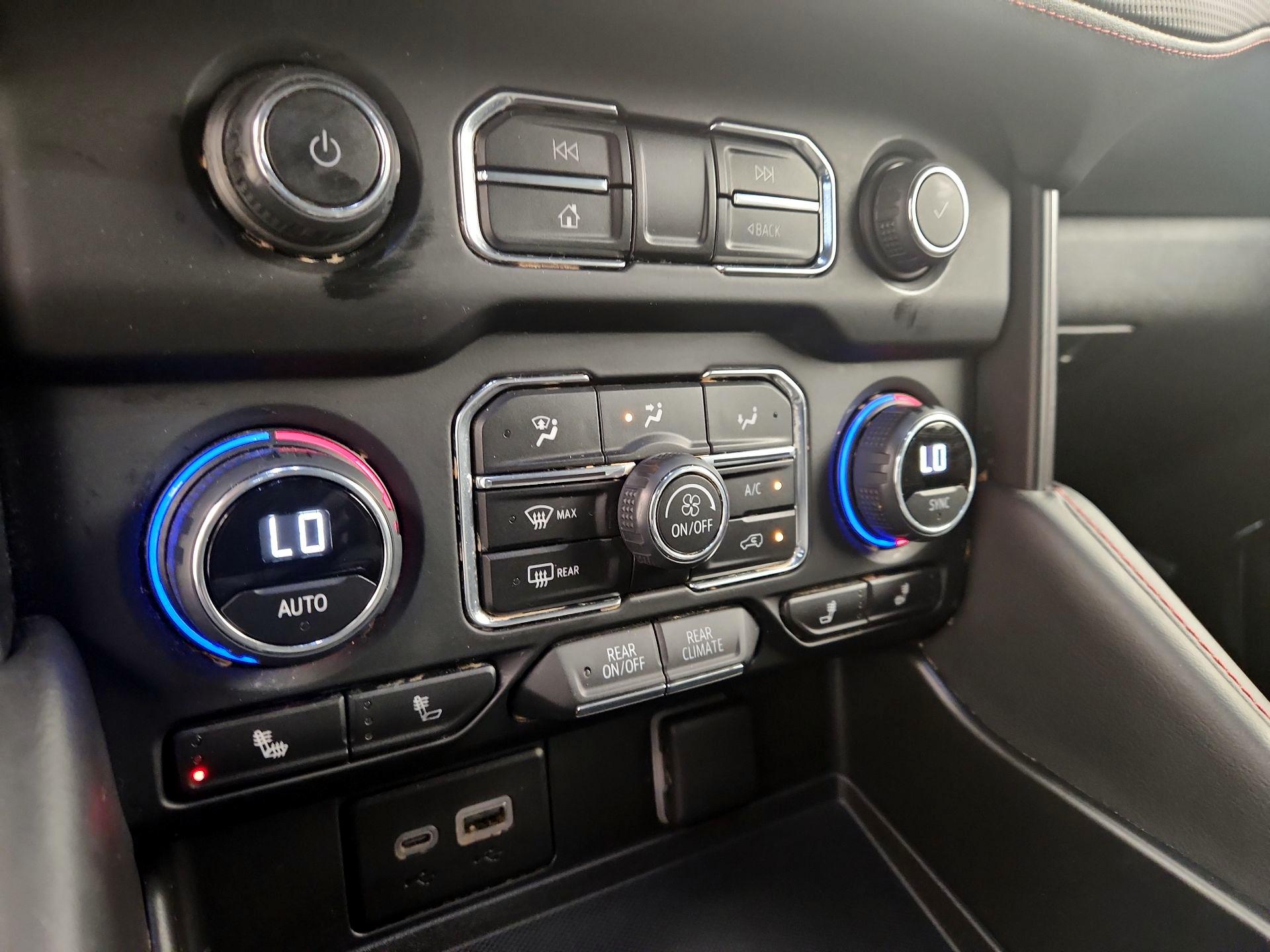 Thumbnail: 2023 Chevrolet Tahoe - 17