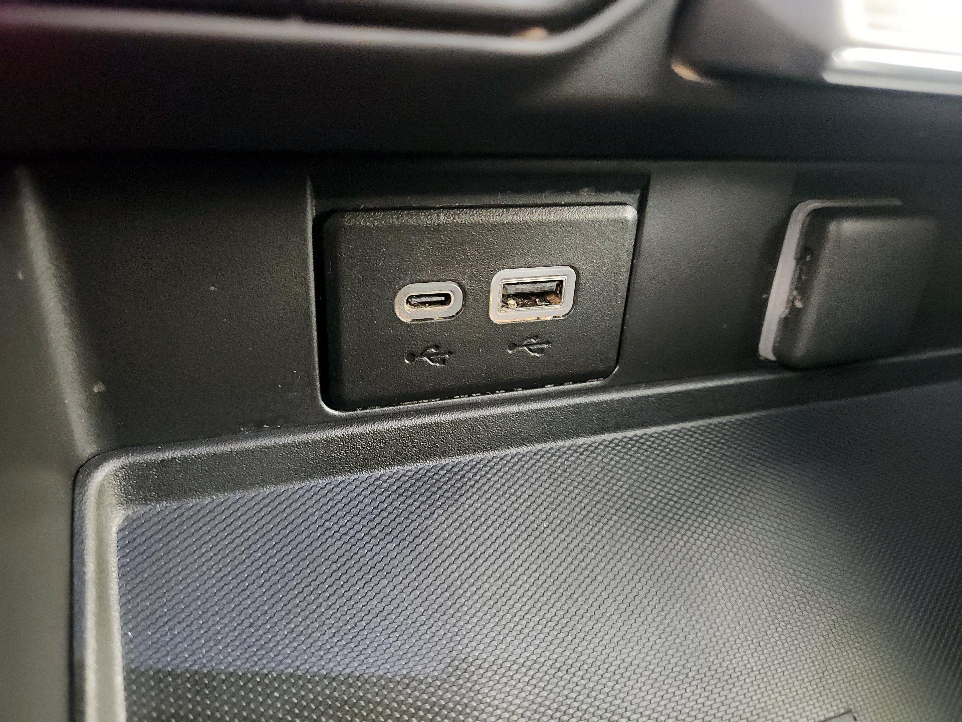 Thumbnail: 2023 Chevrolet Tahoe - 19