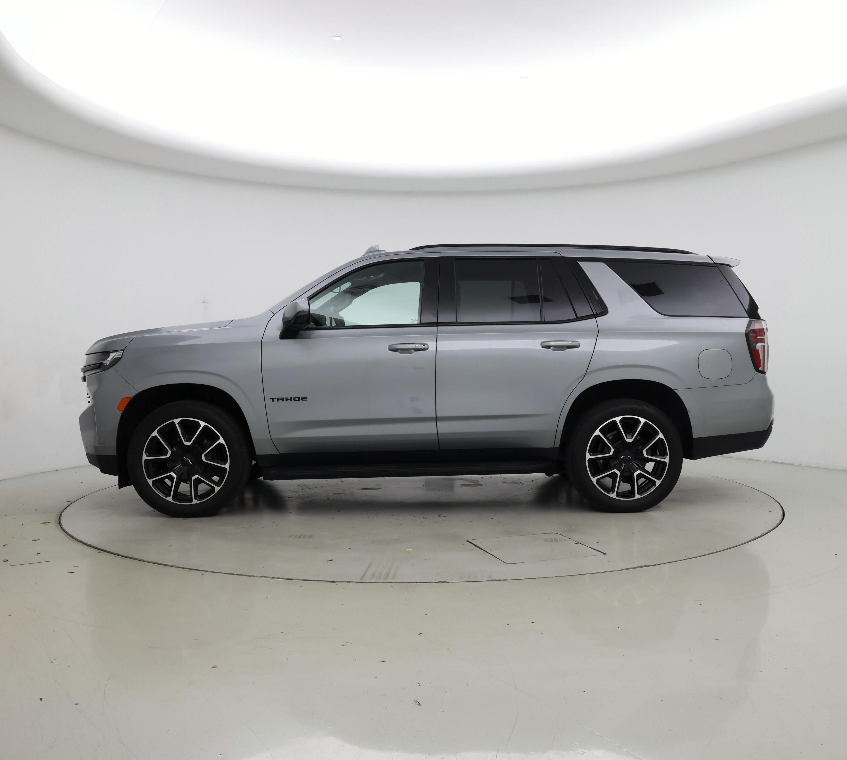 Thumbnail: 2023 Chevrolet Tahoe - 3