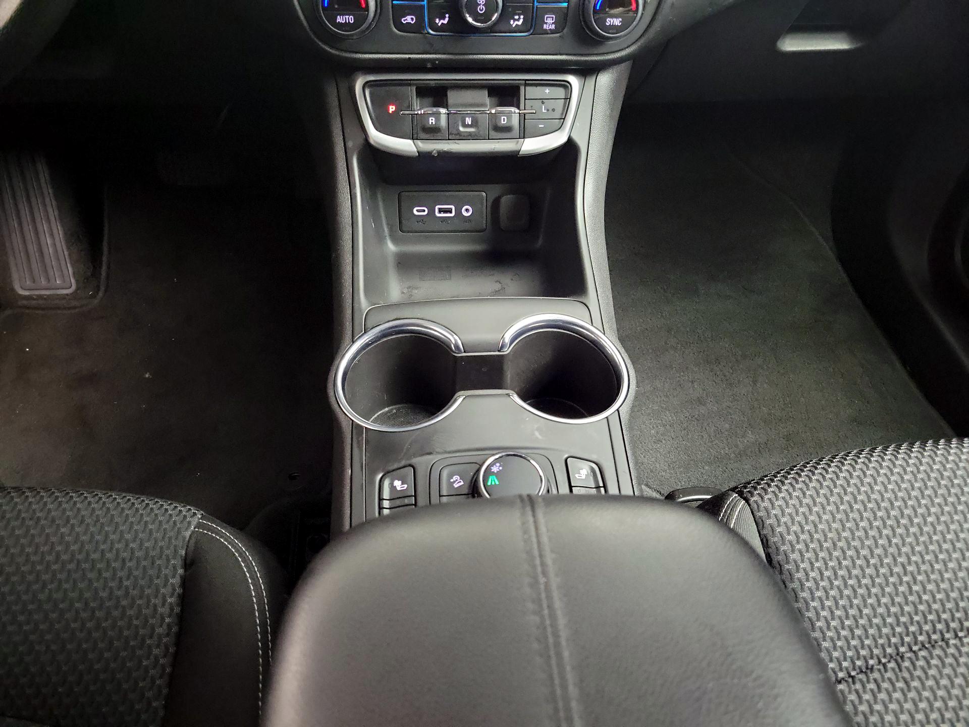 Thumbnail: 2022 GMC Terrain - 17