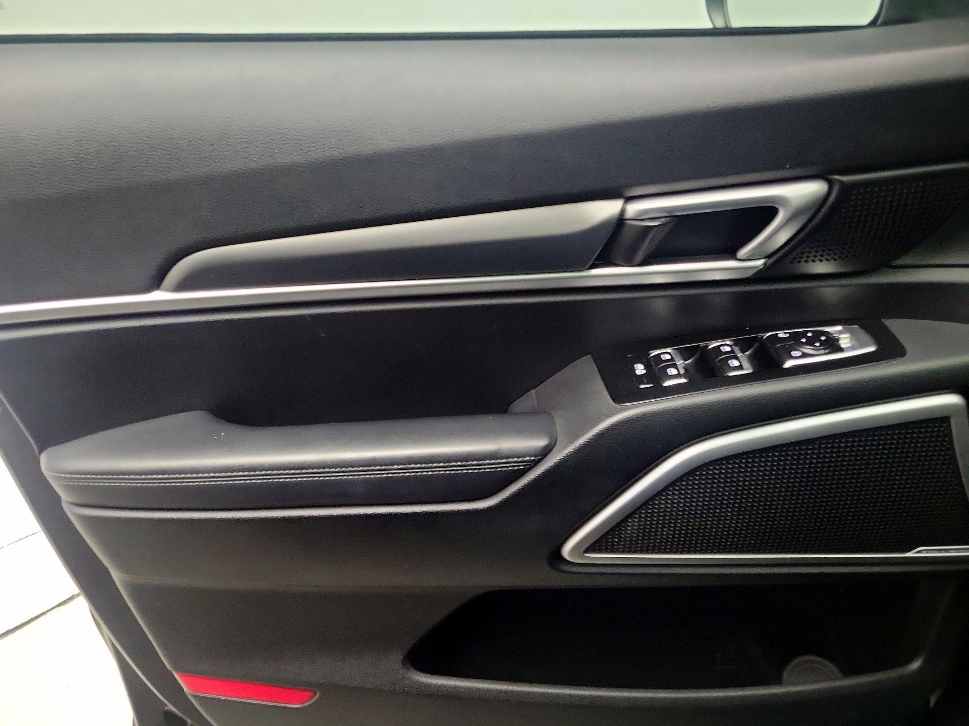 Thumbnail: 2021 Kia Telluride - 12