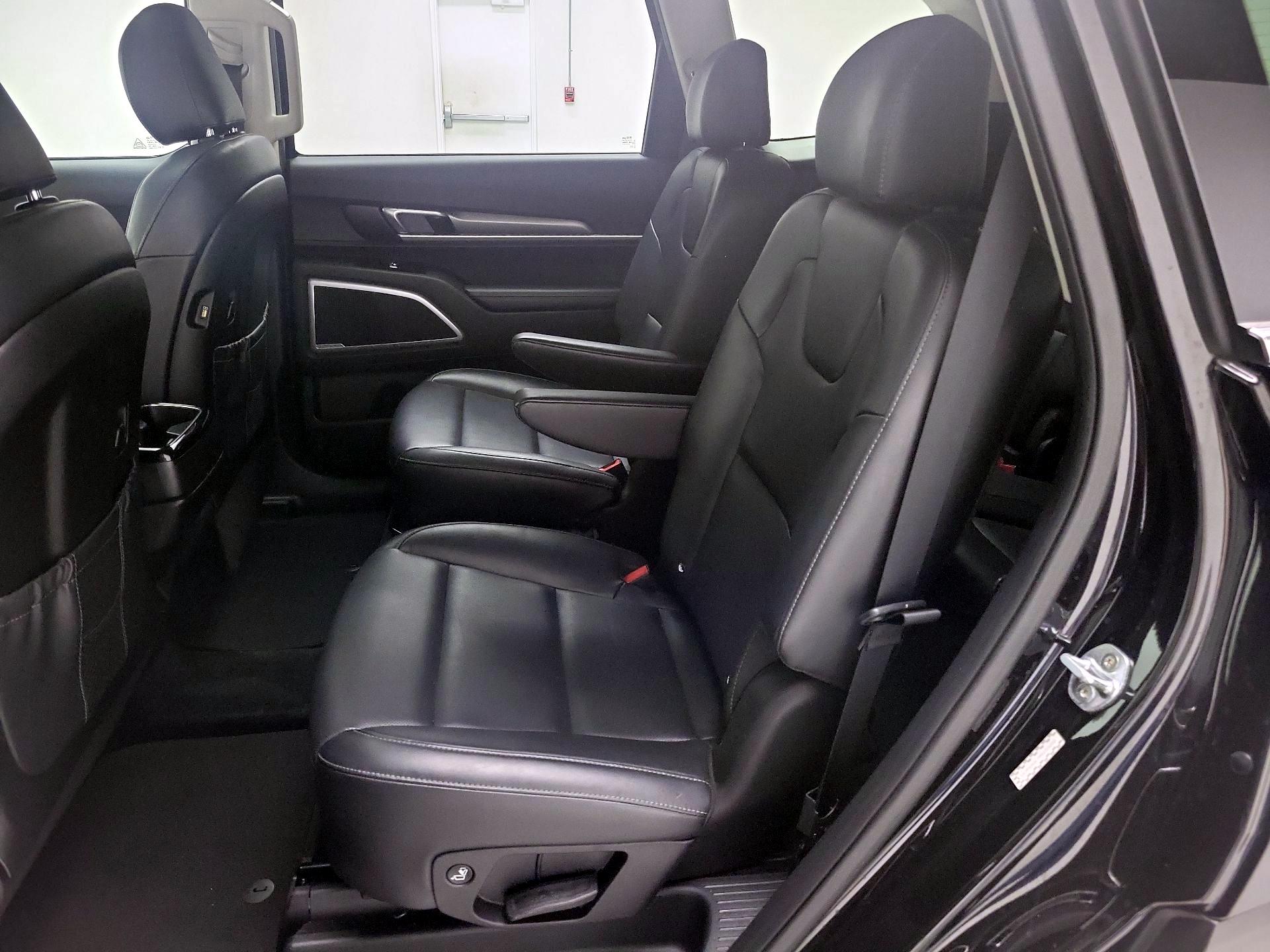 Thumbnail: 2021 Kia Telluride - 20