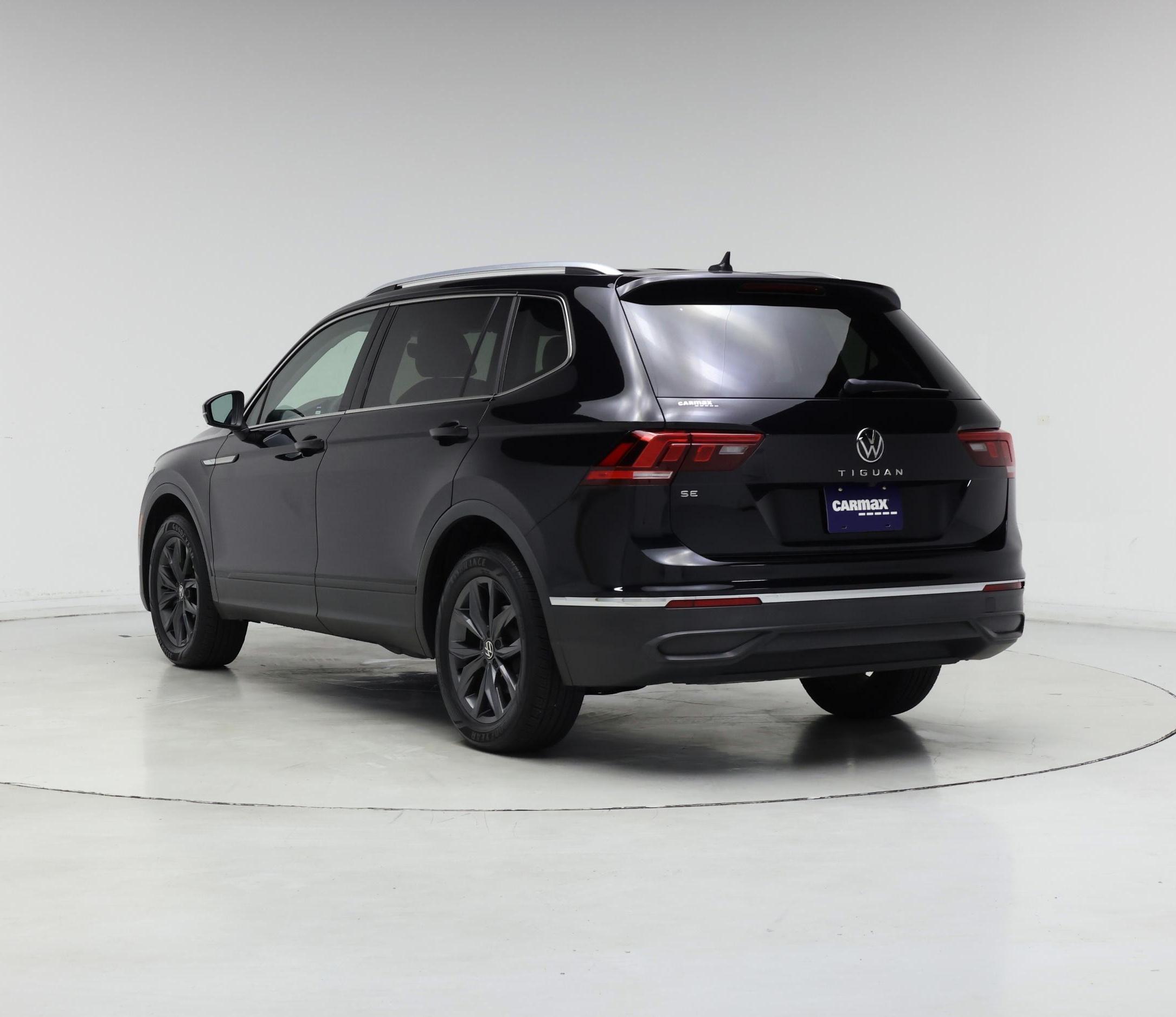 Thumbnail: 2022 Volkswagen Tiguan - 2