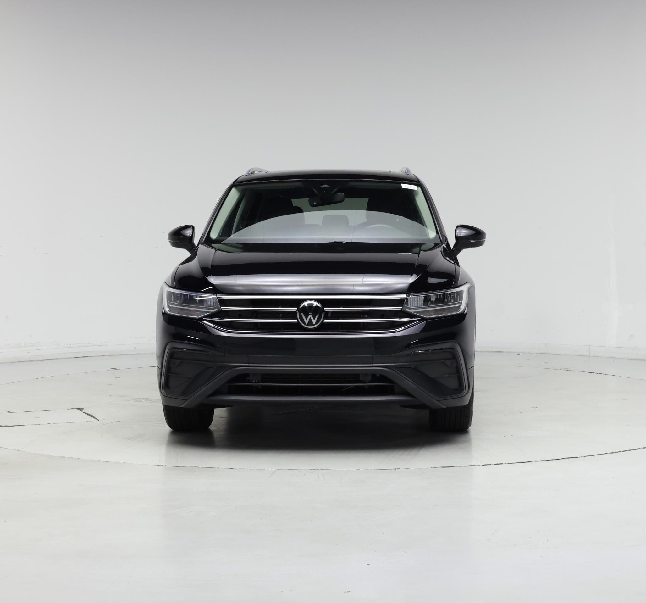 Thumbnail: 2022 Volkswagen Tiguan - 5