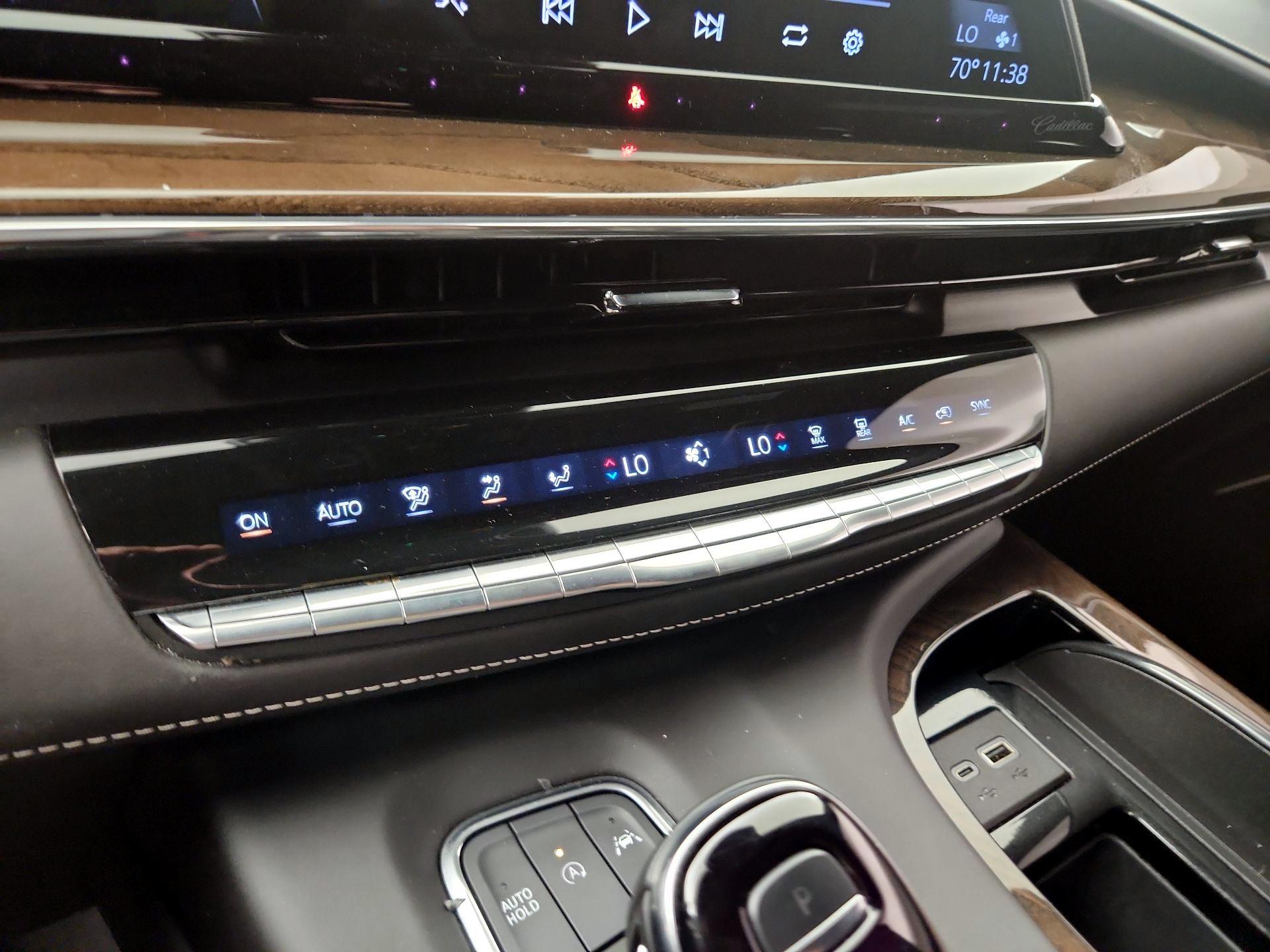 Thumbnail: 2024 Cadillac Escalade - 16