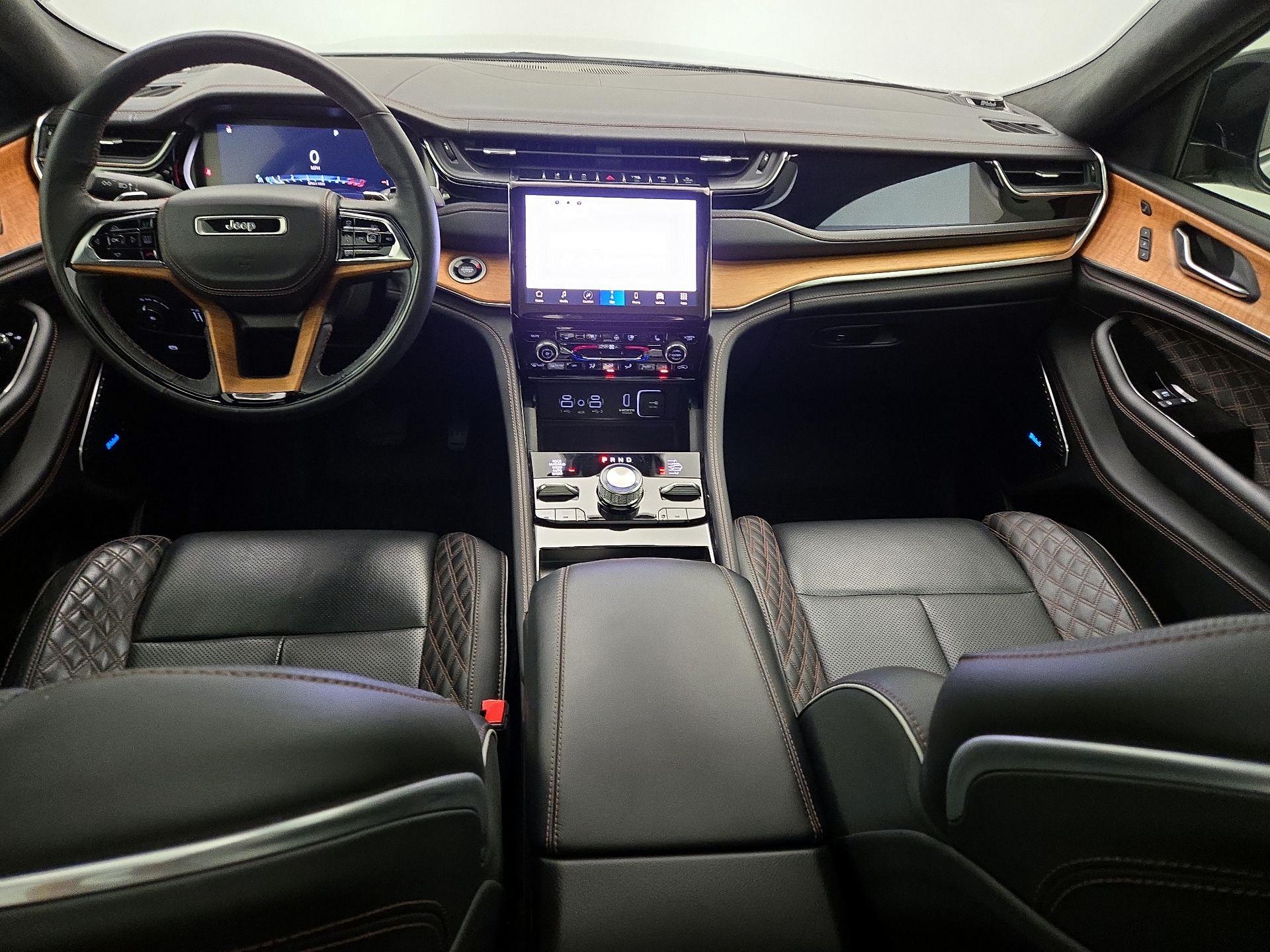 Thumbnail: 2023 Jeep Grand Cherokee L - 9