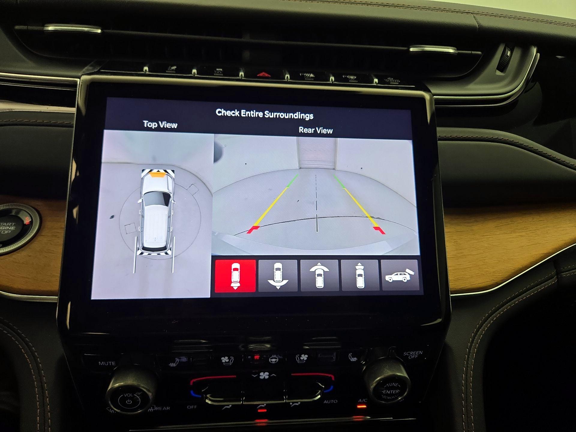 Thumbnail: 2023 Jeep Grand Cherokee L - 15