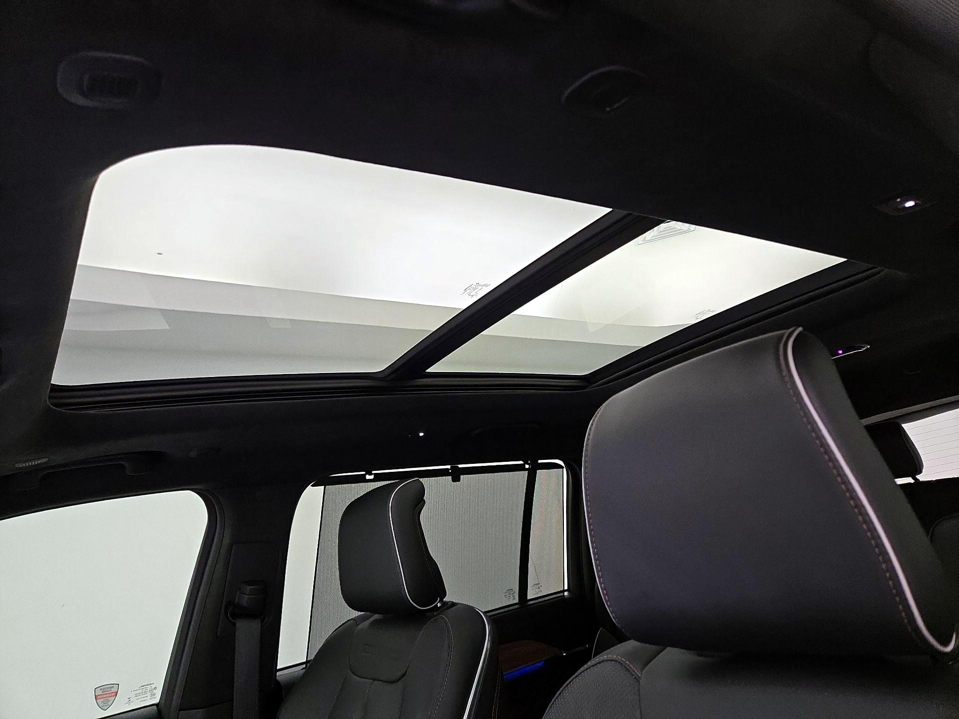 Thumbnail: 2023 Jeep Grand Cherokee L - 20