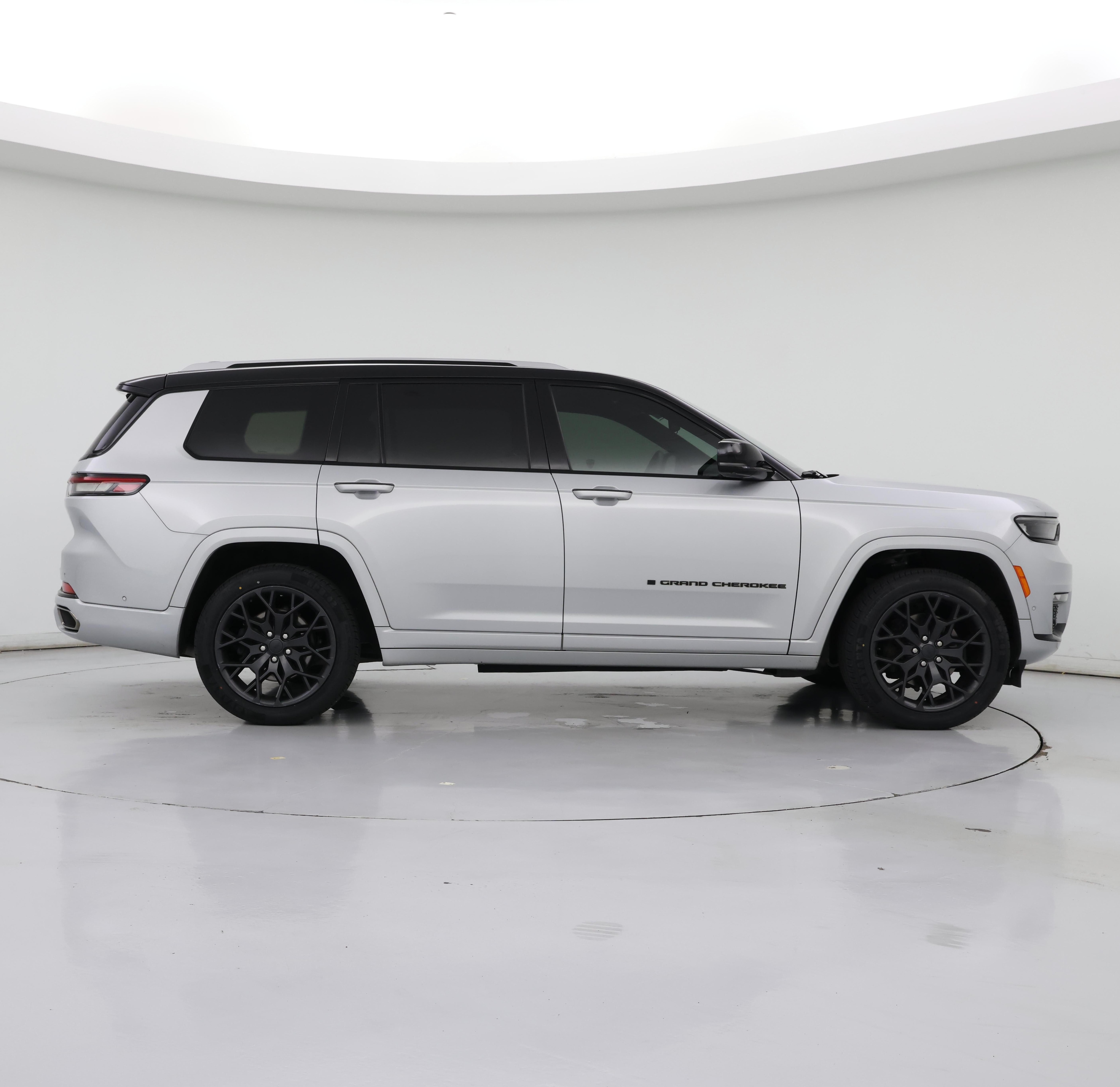 Thumbnail: 2023 Jeep Grand Cherokee L - 7
