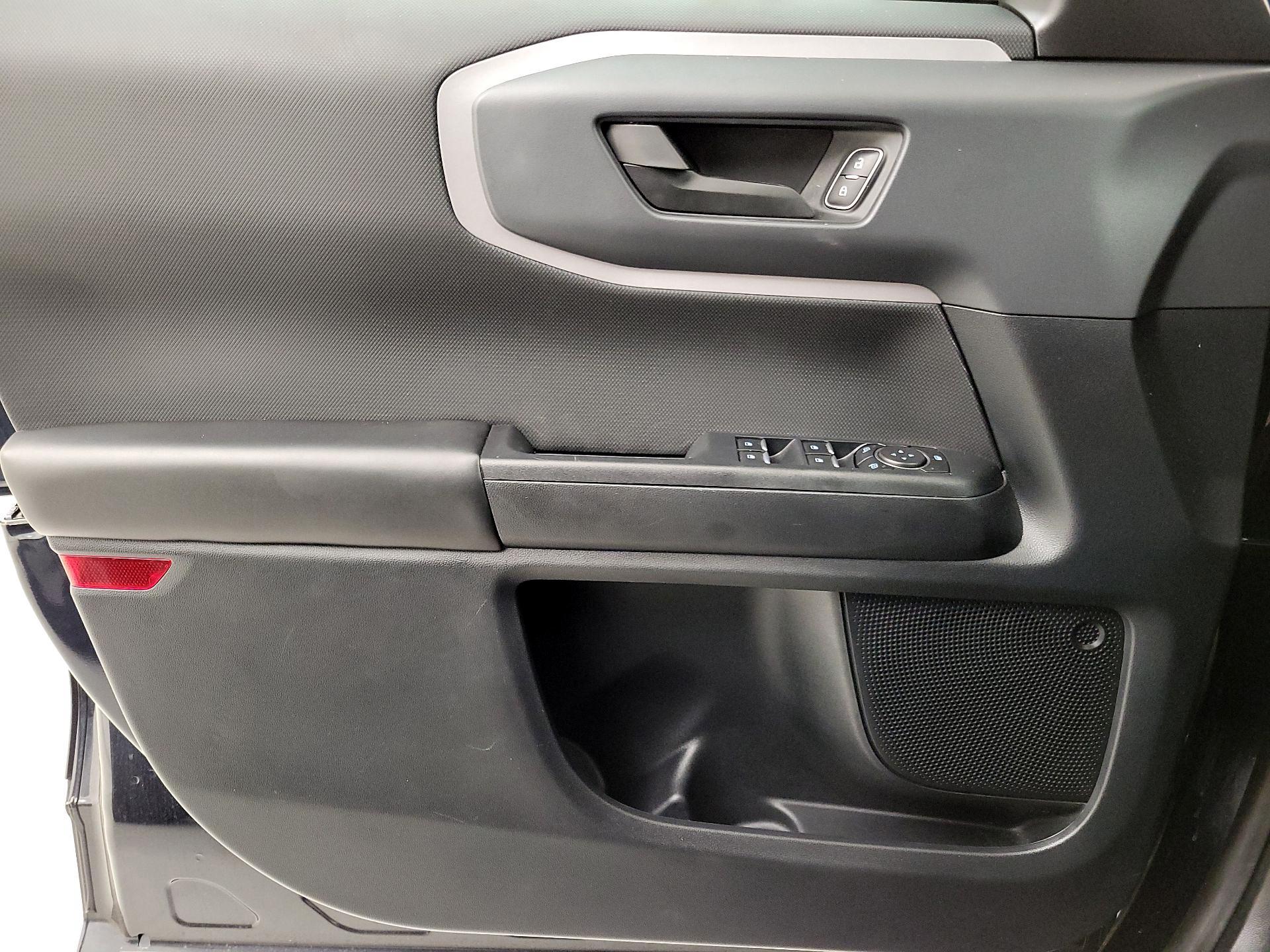 Thumbnail: 2023 Ford Bronco Sport - 12