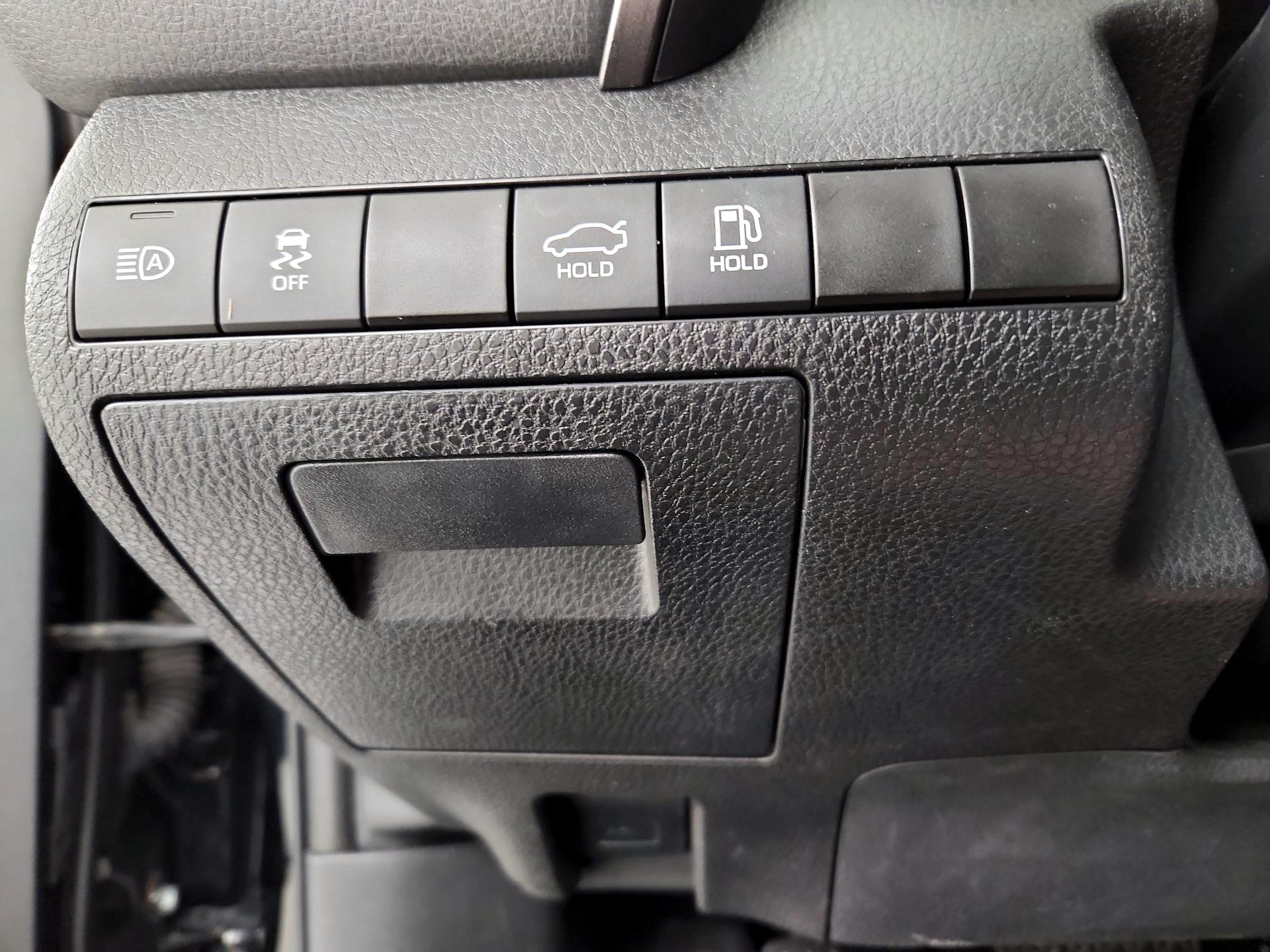 Thumbnail: 2023 Toyota Camry - 13