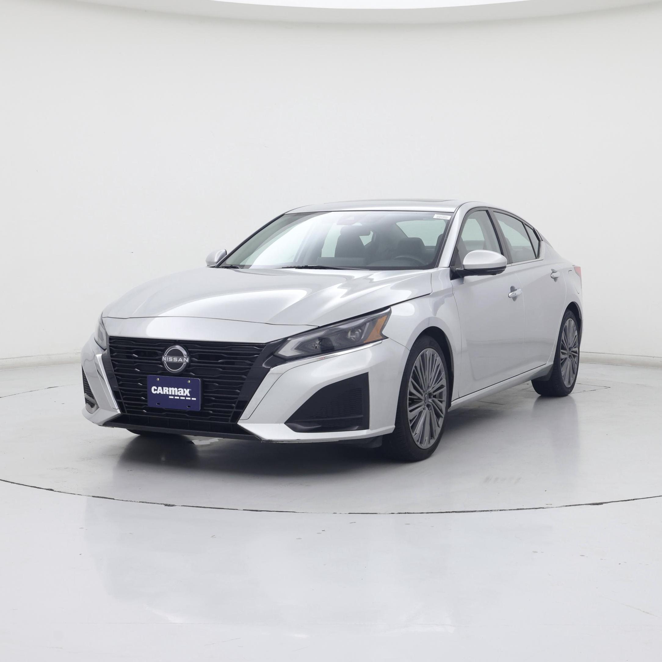 Thumbnail: 2023 Nissan Altima - 4