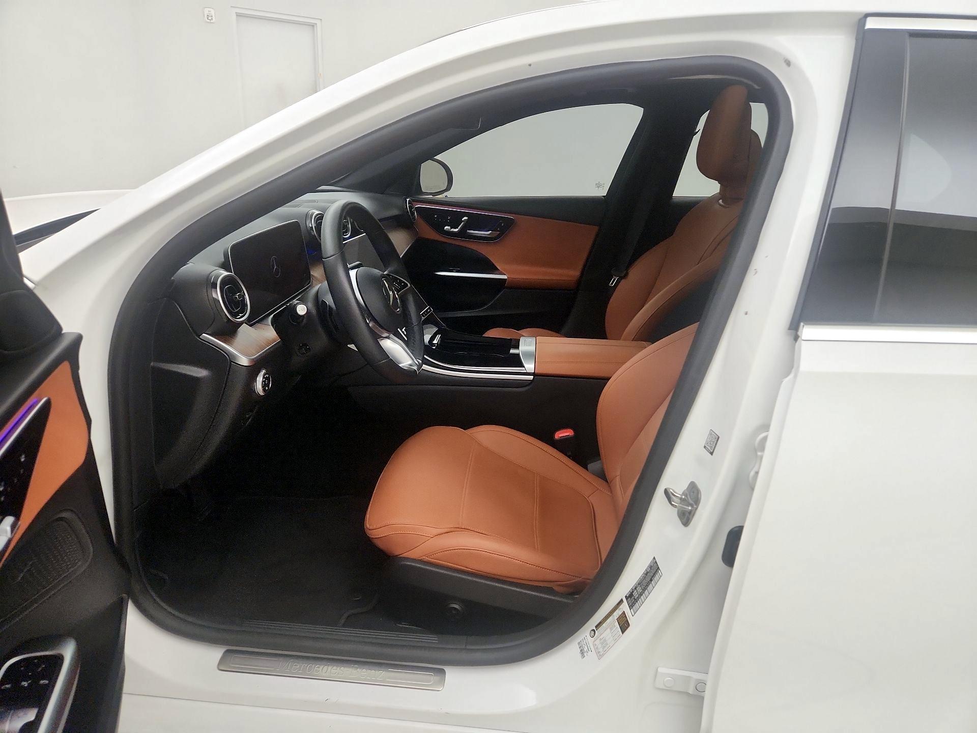 Thumbnail: 2024 Mercedes-Benz C-Class - 9
