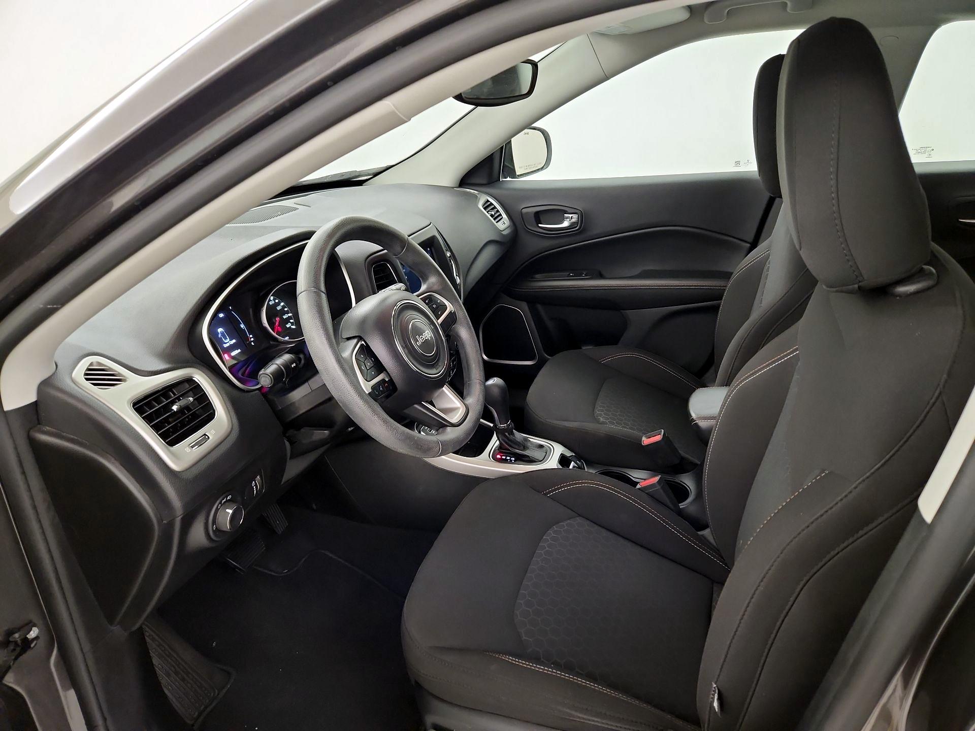 Thumbnail: 2021 Jeep Compass - 11