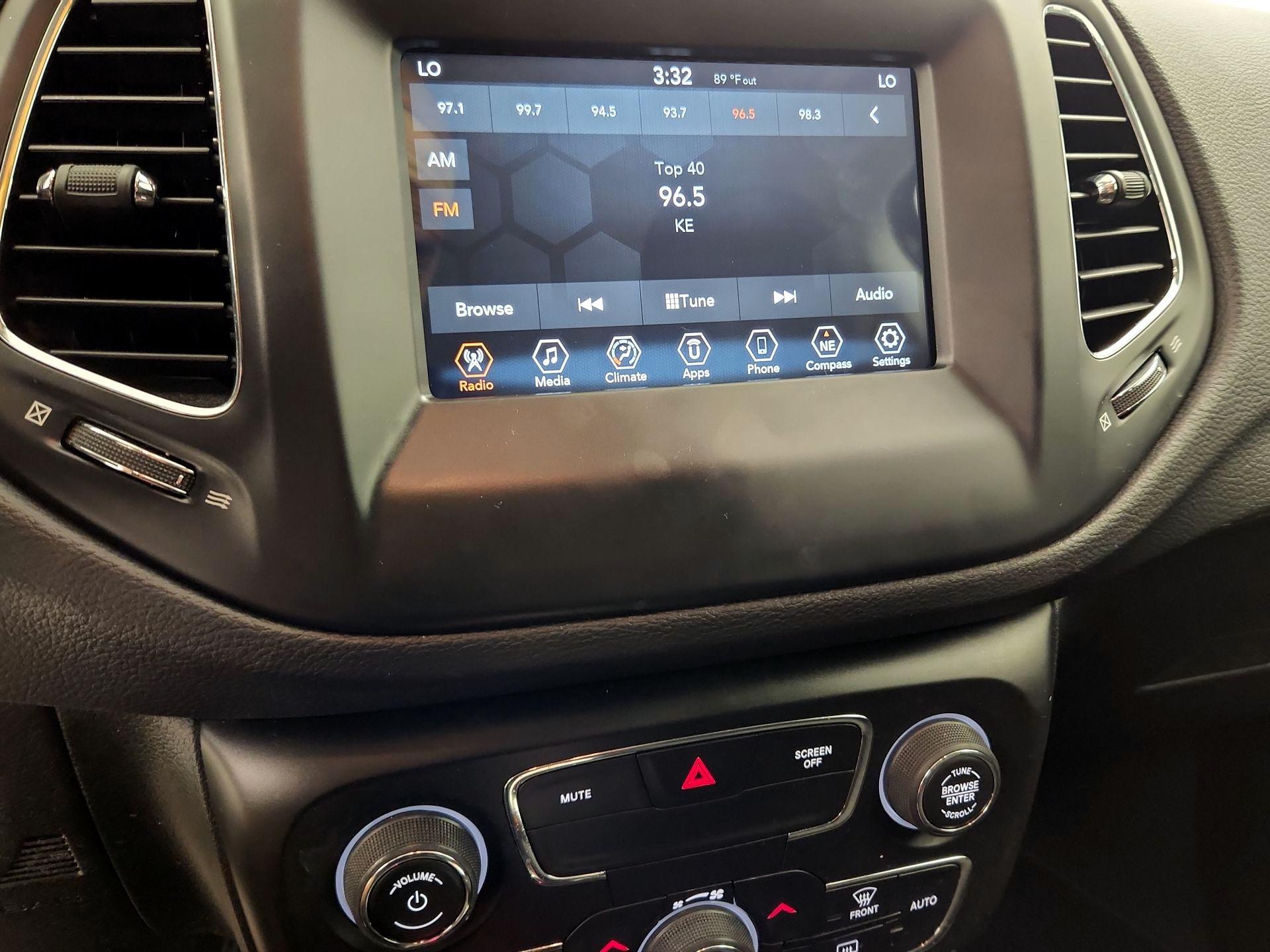 Thumbnail: 2021 Jeep Compass - 15